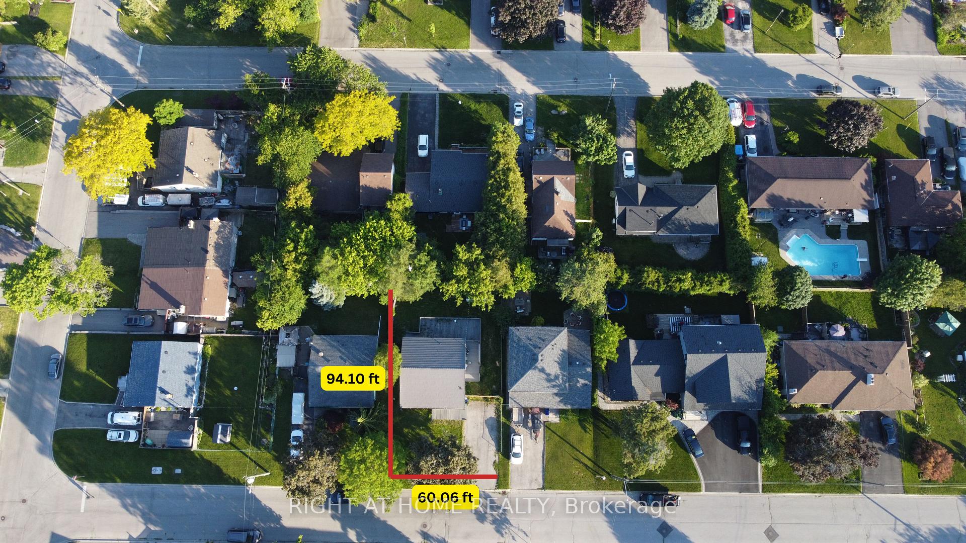 Photo 4 of 1327 Commerce Street, Pickering, Bay Ridges — HOMEH