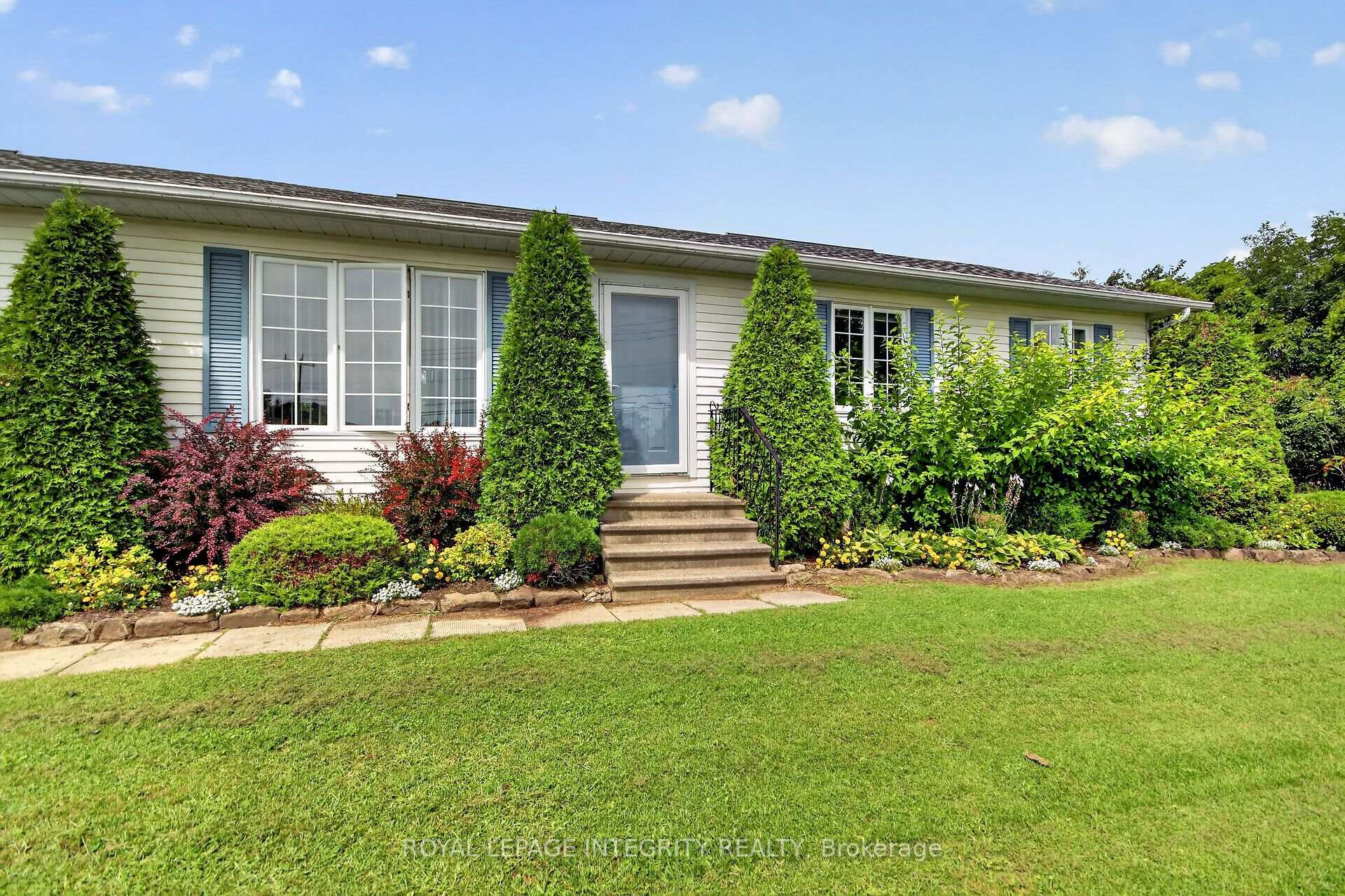 Photo 5 of 2913 Danbury Way, Ottawa, North Gower — HOMEH