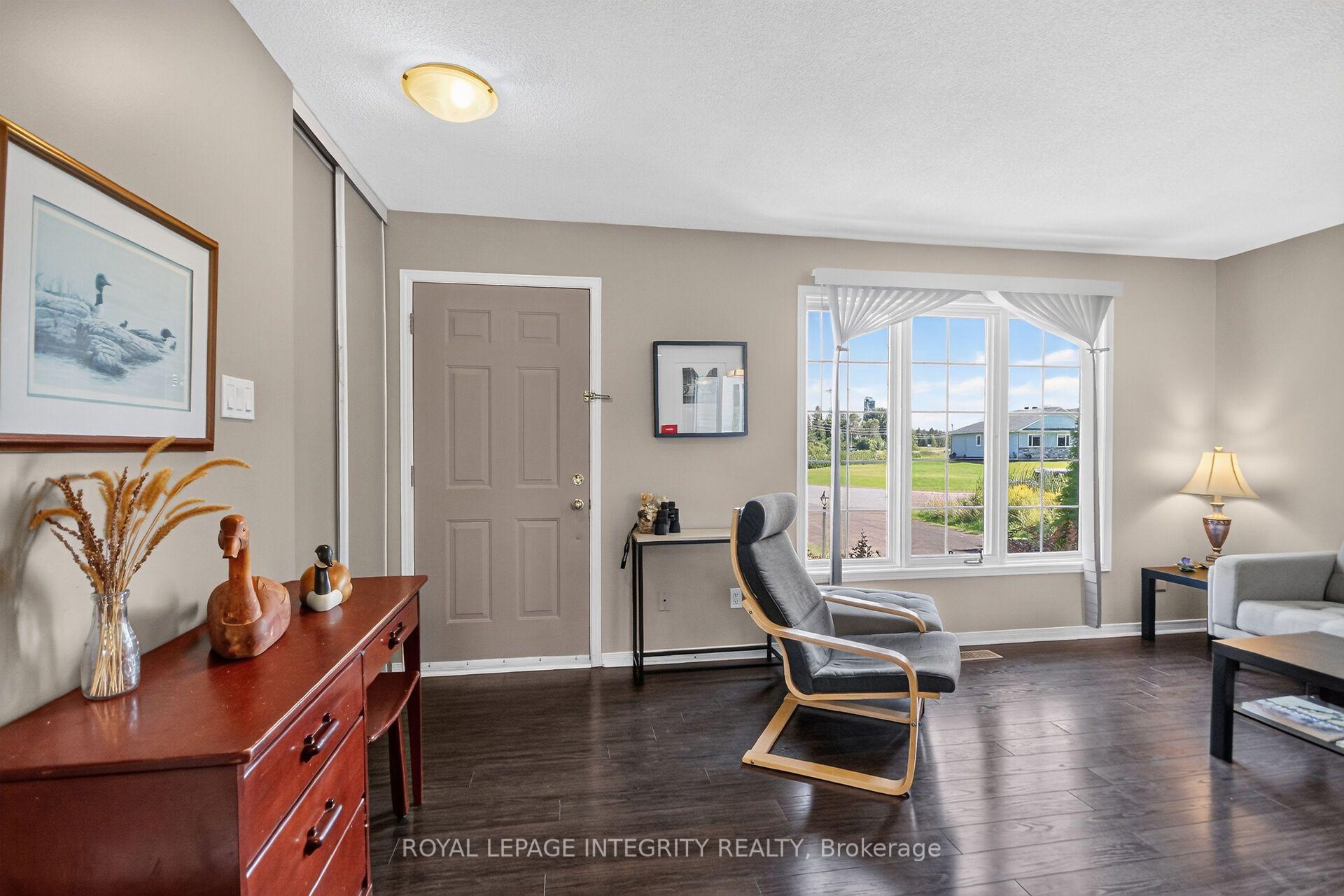 Photo 6 of 2913 Danbury Way, Ottawa, North Gower — HOMEH