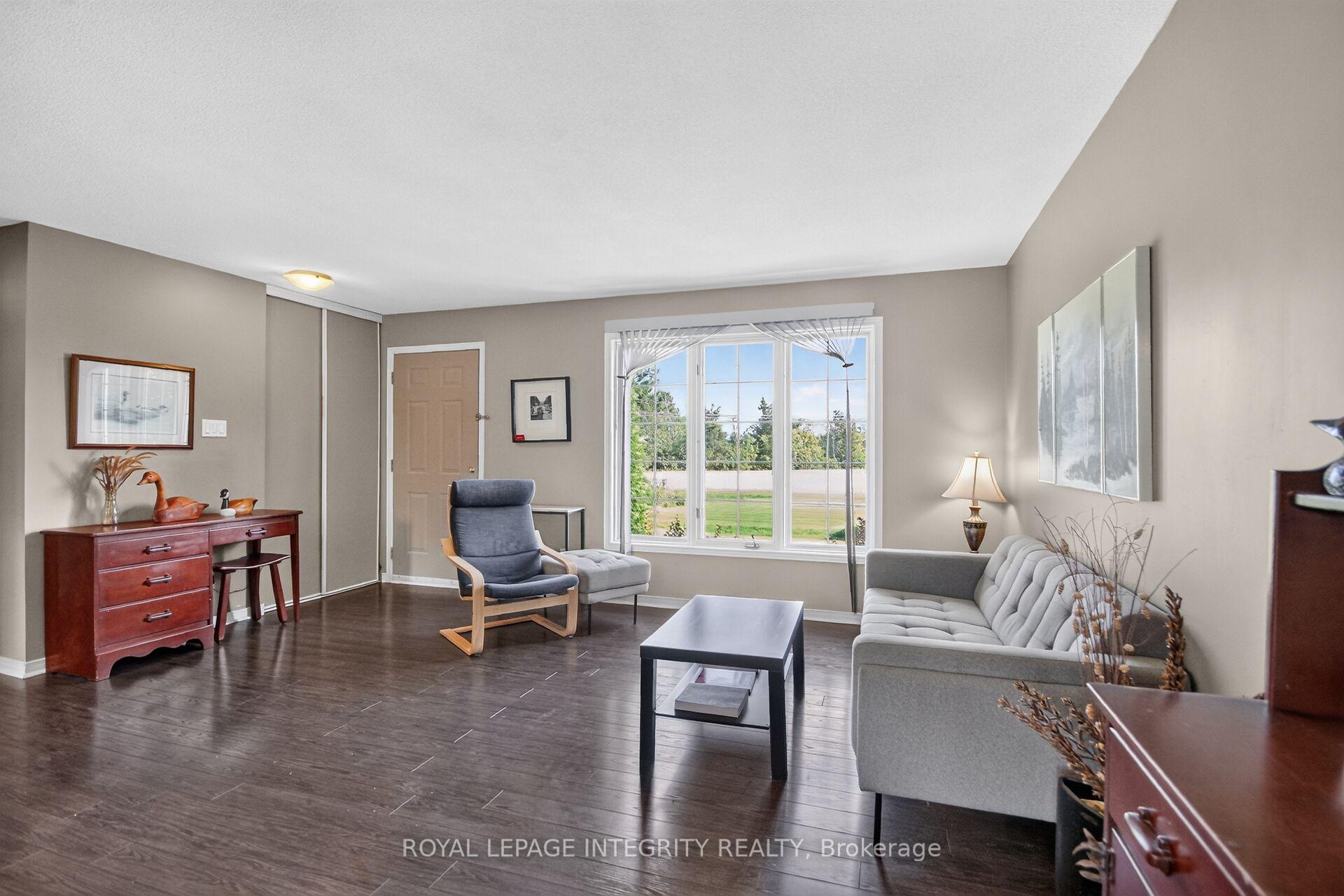 Photo 7 of 2913 Danbury Way, Ottawa, North Gower — HOMEH