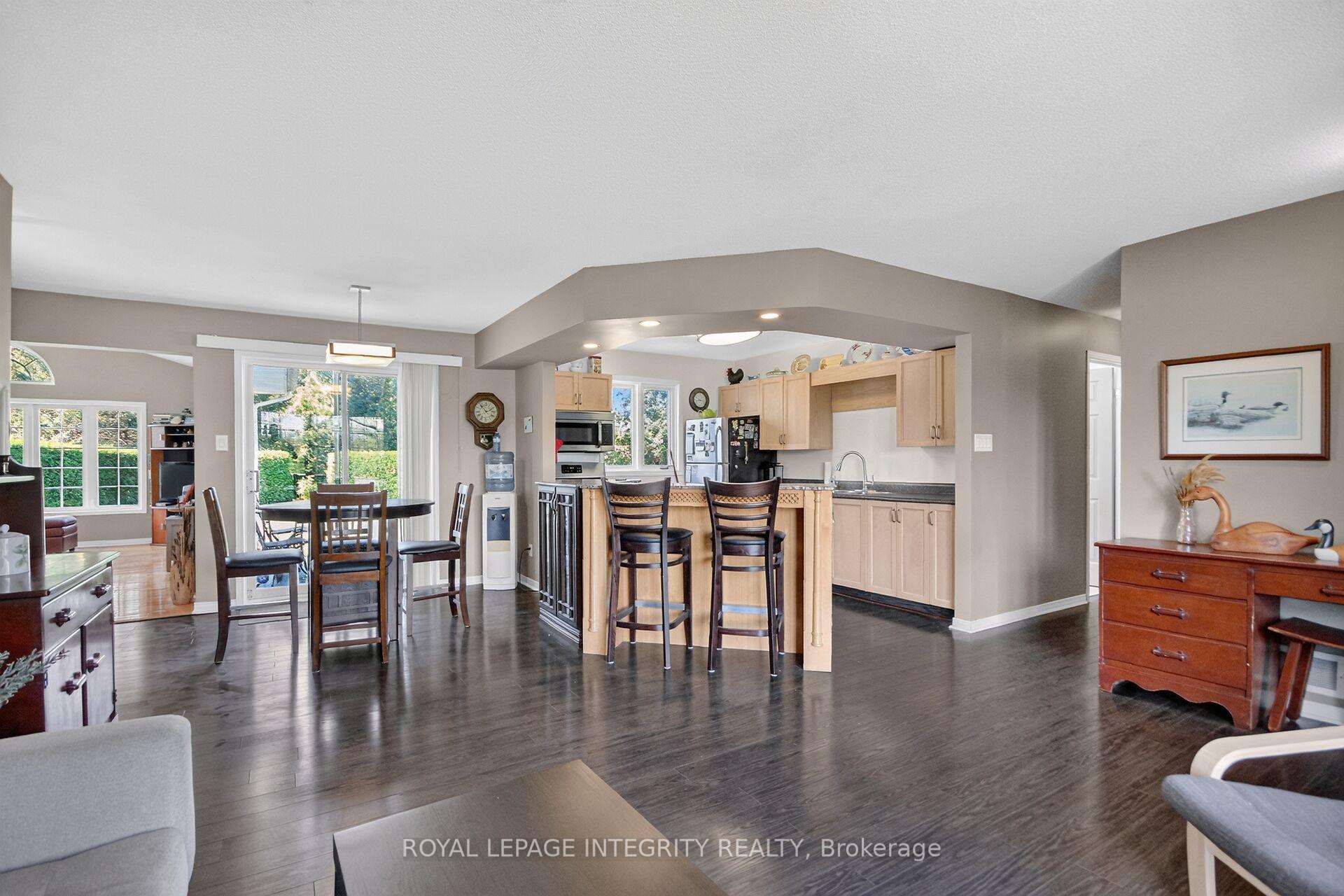 Photo 12 of 2913 Danbury Way, Ottawa, North Gower — HOMEH