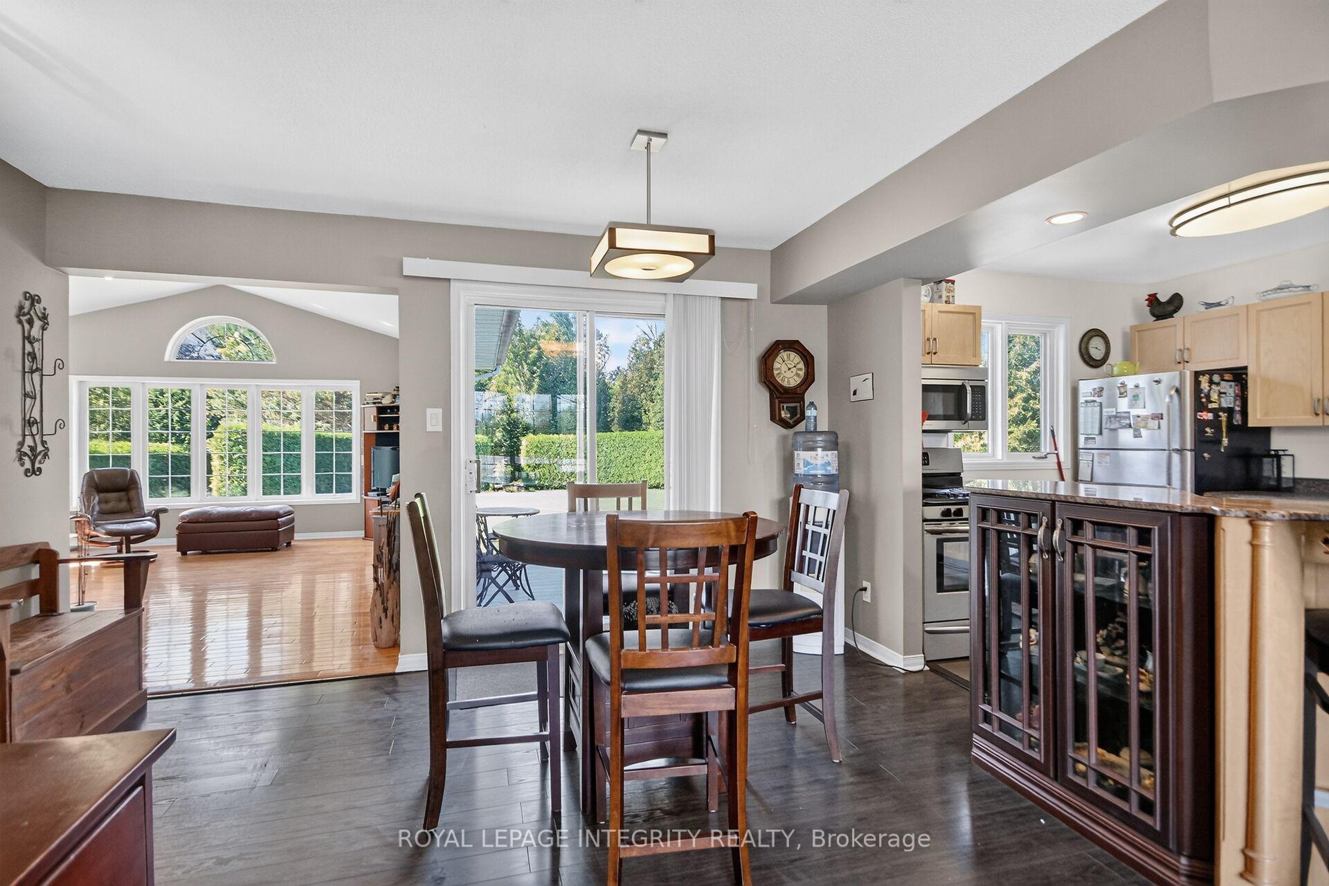 Photo 11 of 2913 Danbury Way, Ottawa, North Gower — HOMEH