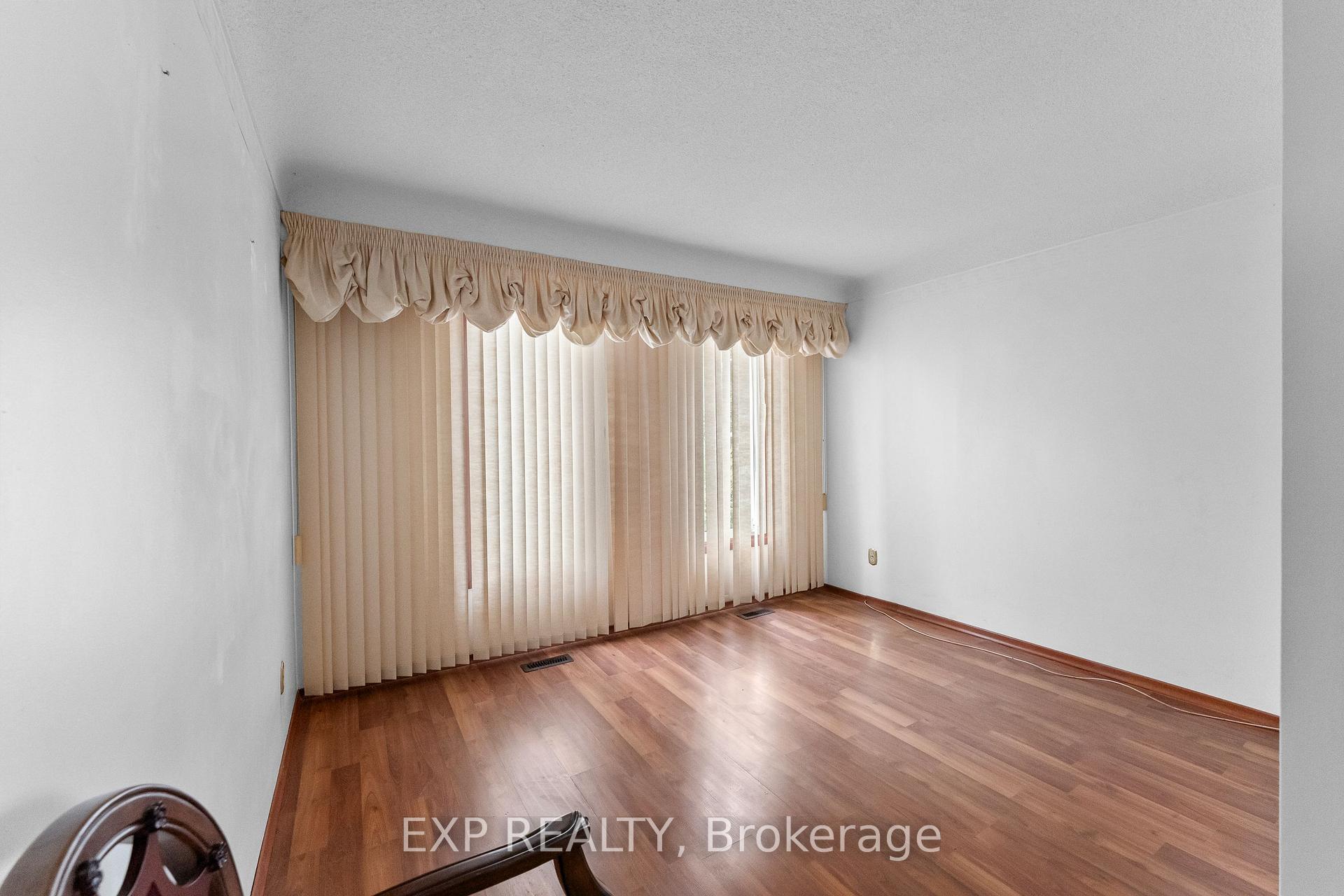 Photo 6 of 23 Classic Avenue, Welland, Lincoln/Crowland — HOMEH