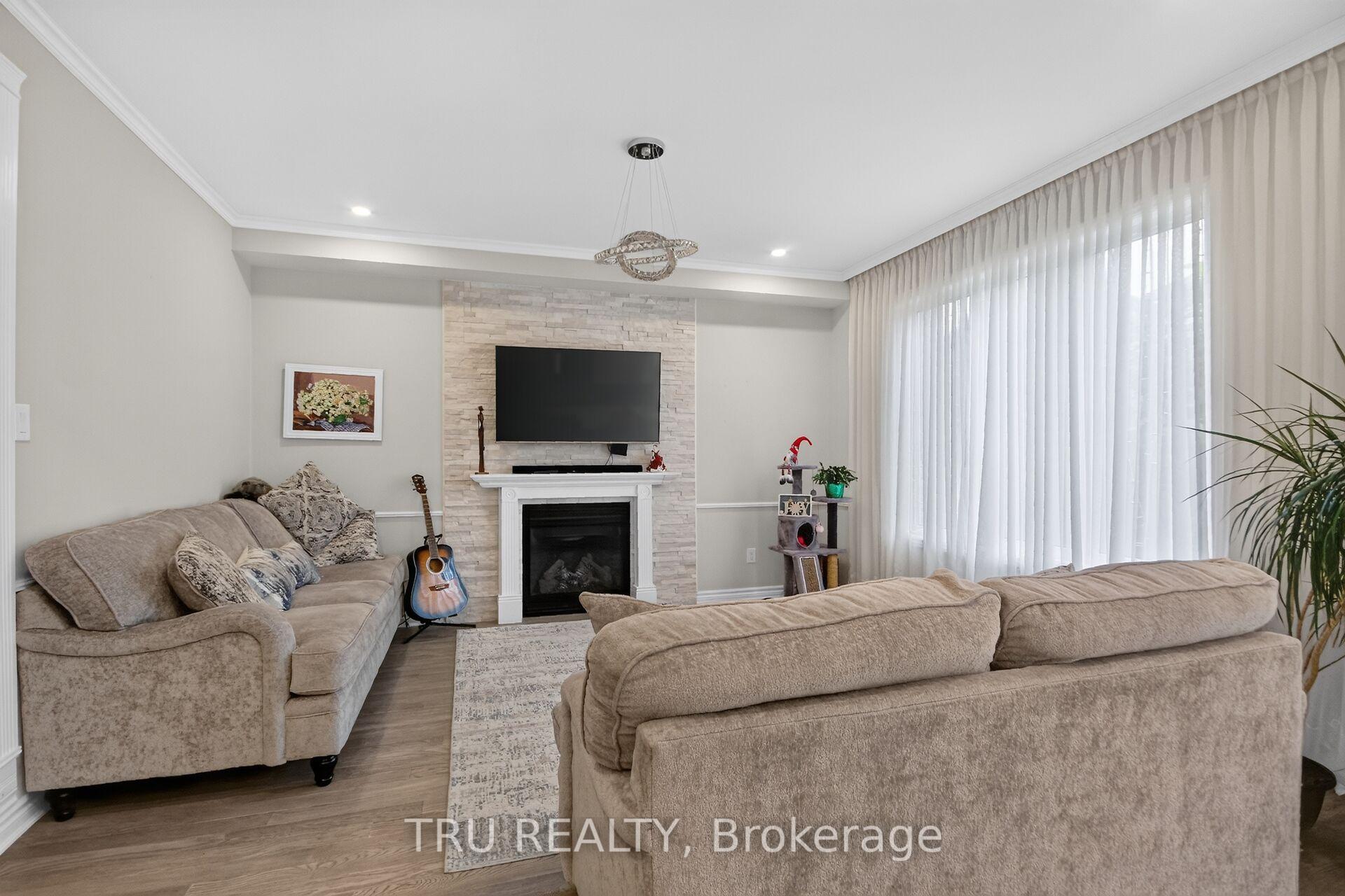 Photo 10 of 641 Parade Drive, Ottawa, Stittsville (South) — HOMEH