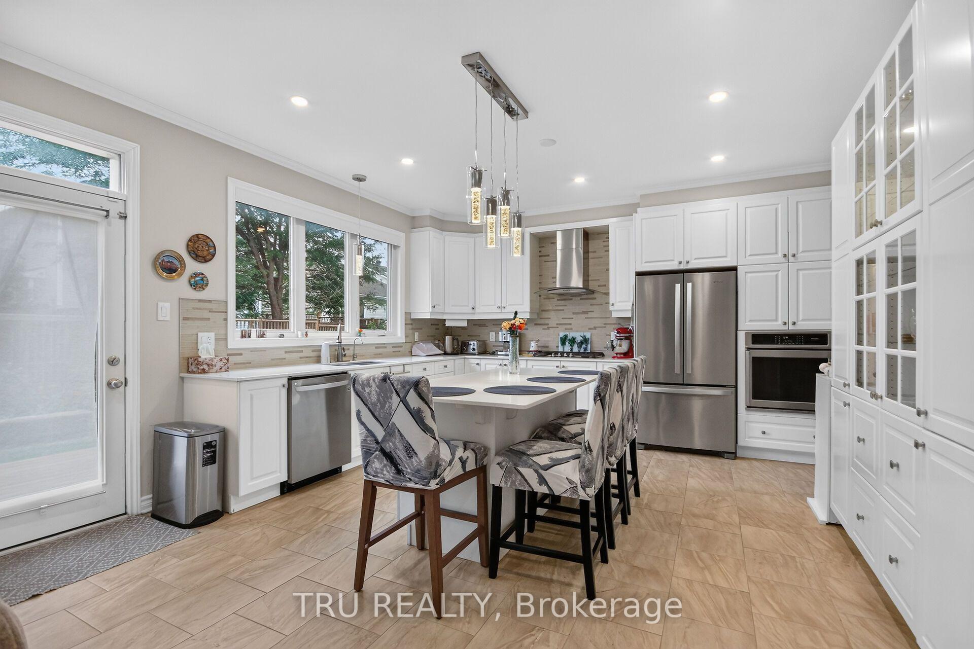 Photo 12 of 641 Parade Drive, Ottawa, Stittsville (South) — HOMEH