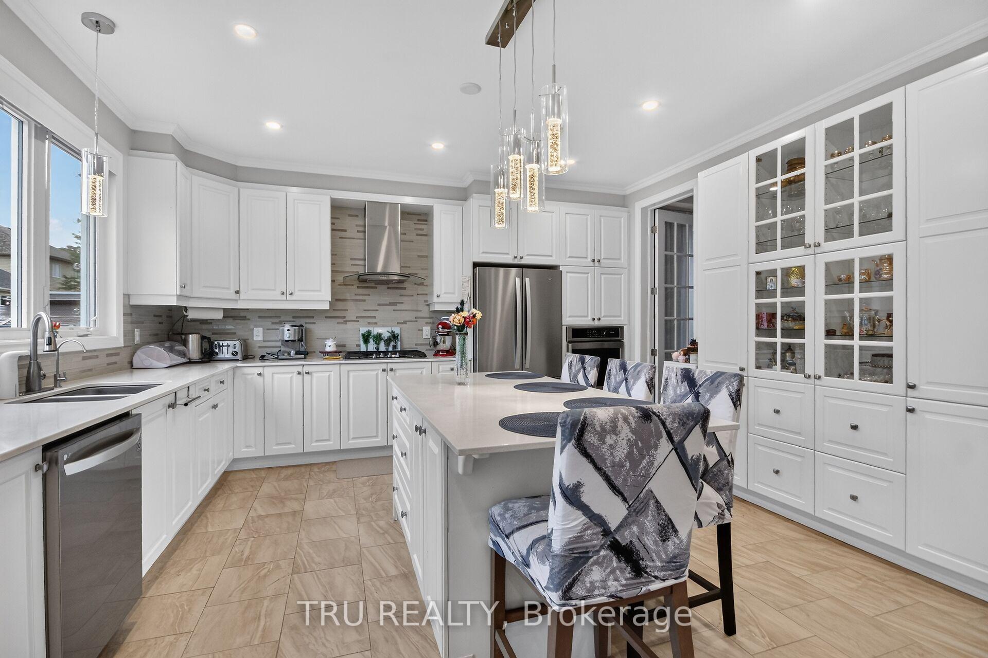 Photo 13 of 641 Parade Drive, Ottawa, Stittsville (South) — HOMEH