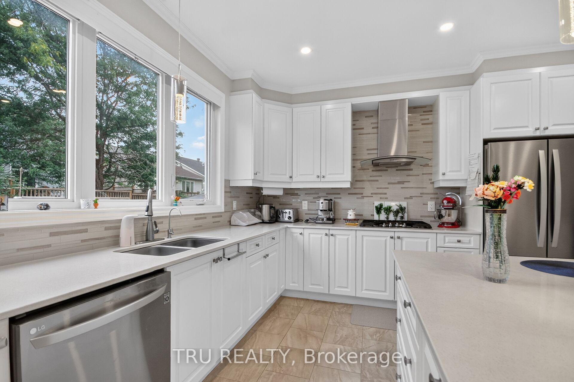 Photo 16 of 641 Parade Drive, Ottawa, Stittsville (South) — HOMEH