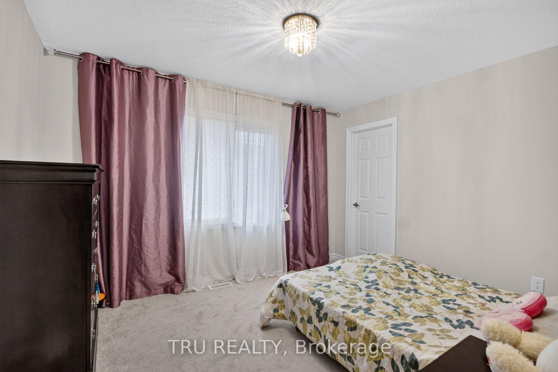 Photo 34 of 641 Parade Drive, Ottawa, Stittsville (South) — HOMEH
