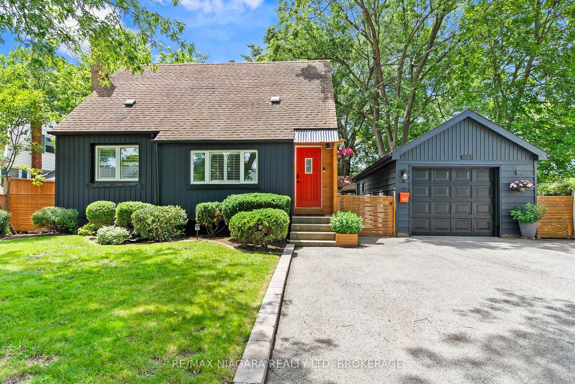 Photo 3 of 83 Devon Road, St. Catharines, Vine/Linwell — HOMEH