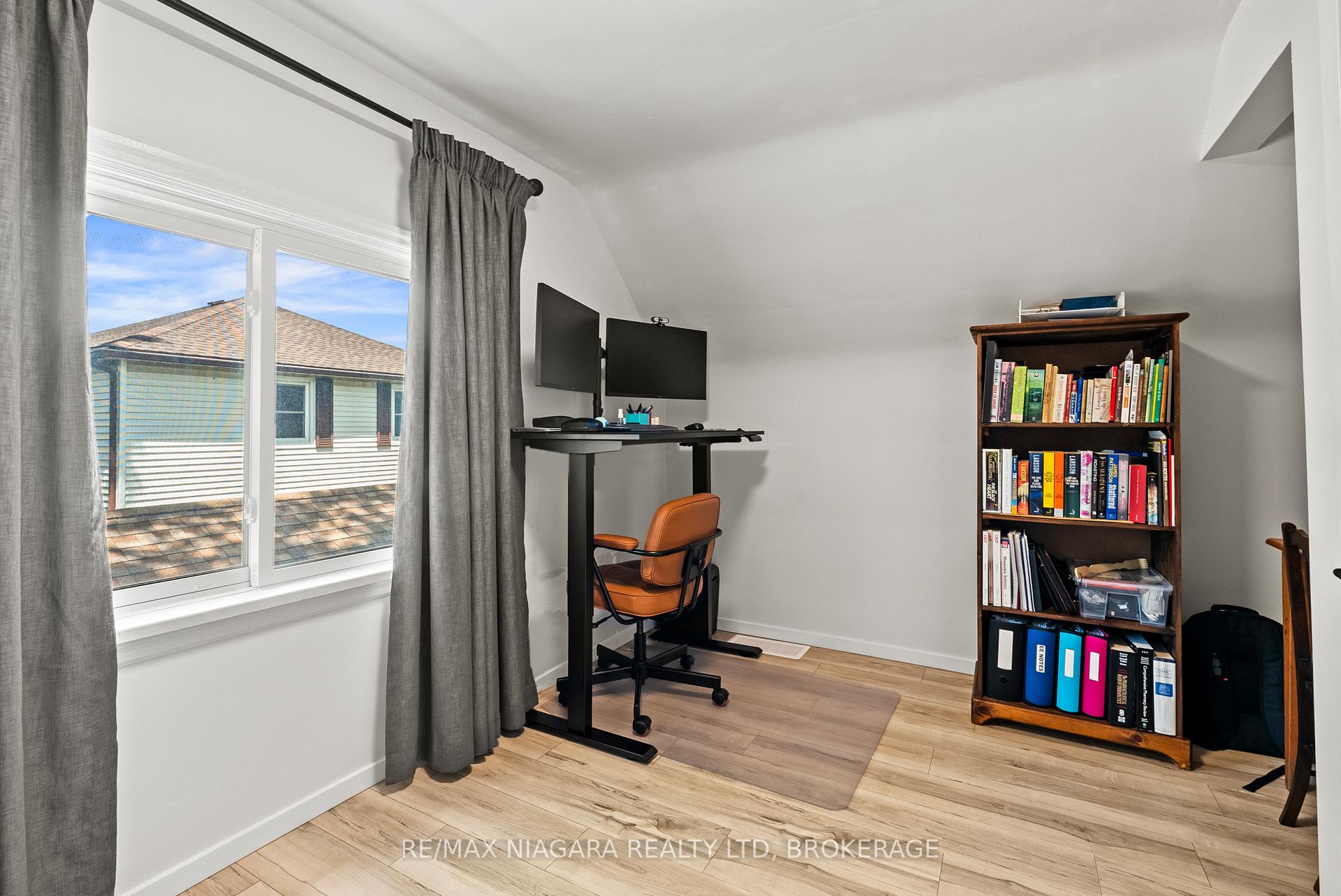 Photo 31 of 83 Devon Road, St. Catharines, Vine/Linwell — HOMEH