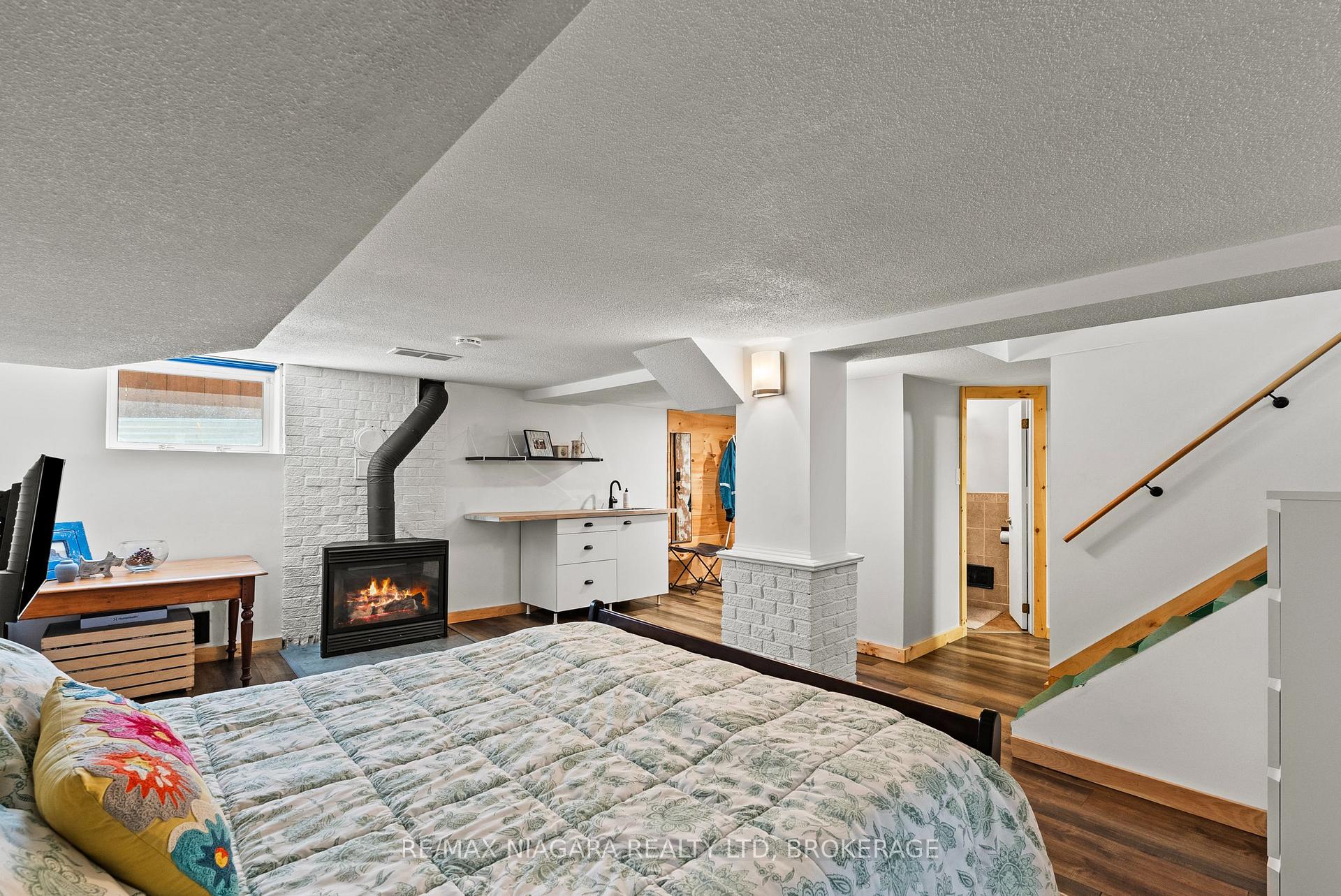 Photo 34 of 83 Devon Road, St. Catharines, Vine/Linwell — HOMEH