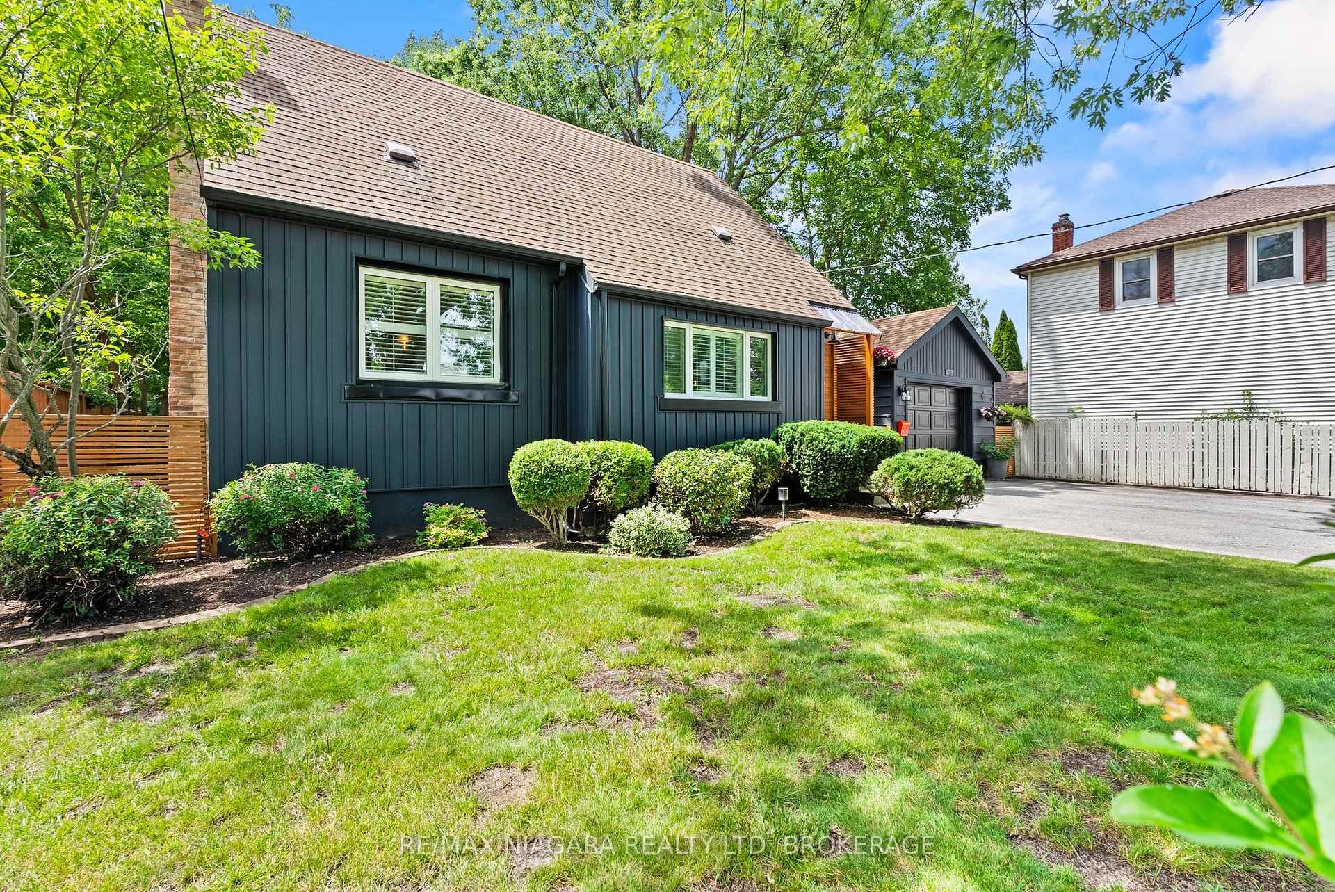 Photo 44 of 83 Devon Road, St. Catharines, Vine/Linwell — HOMEH