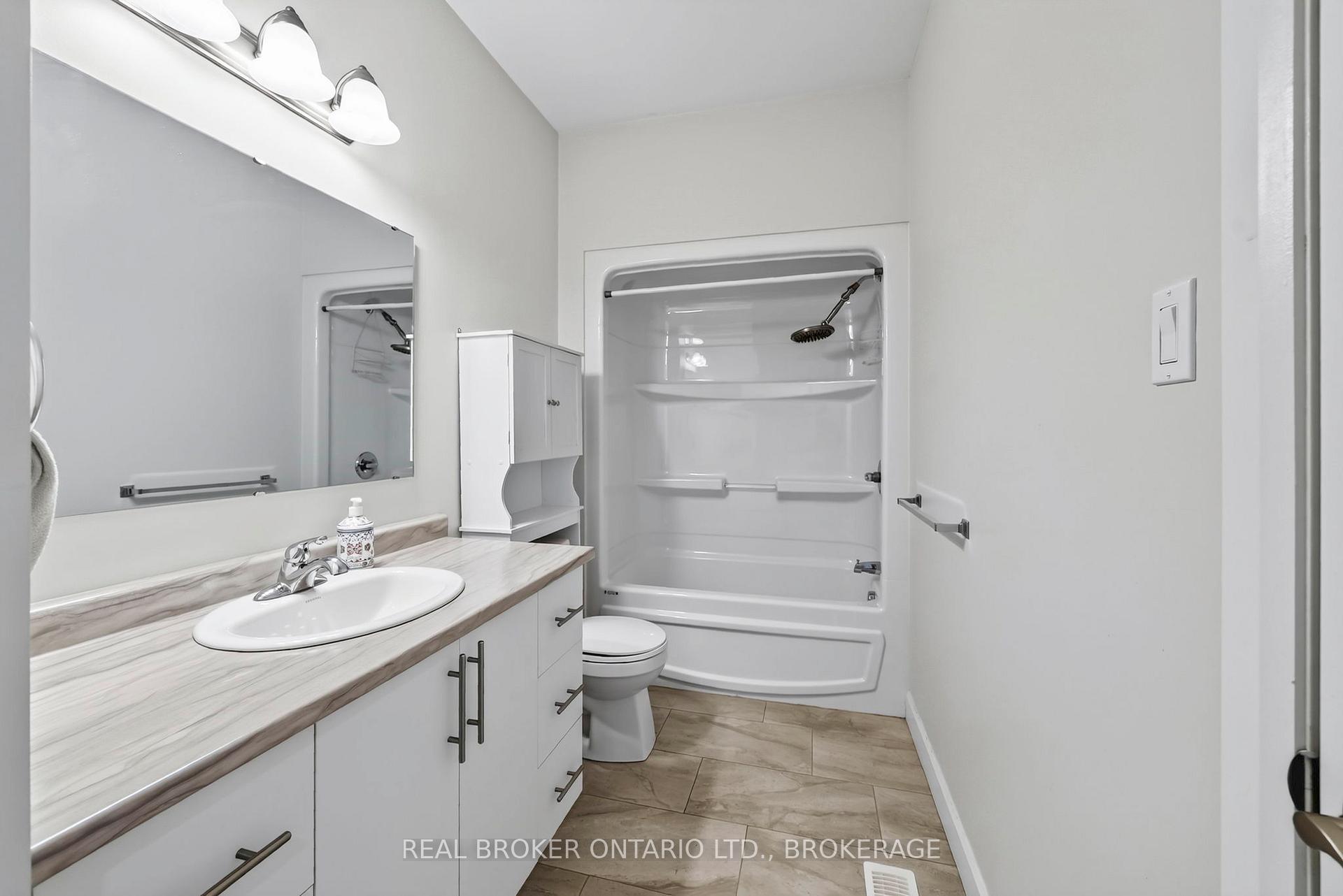 Photo 7 of 250 Lourdes Avenue, Cornwall, Cornwall — HOMEH