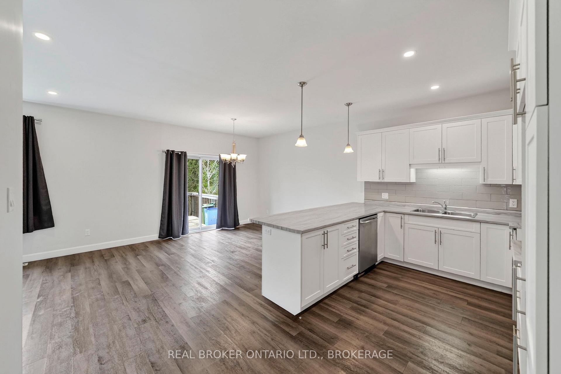 Photo 12 of 250 Lourdes Avenue, Cornwall, Cornwall — HOMEH