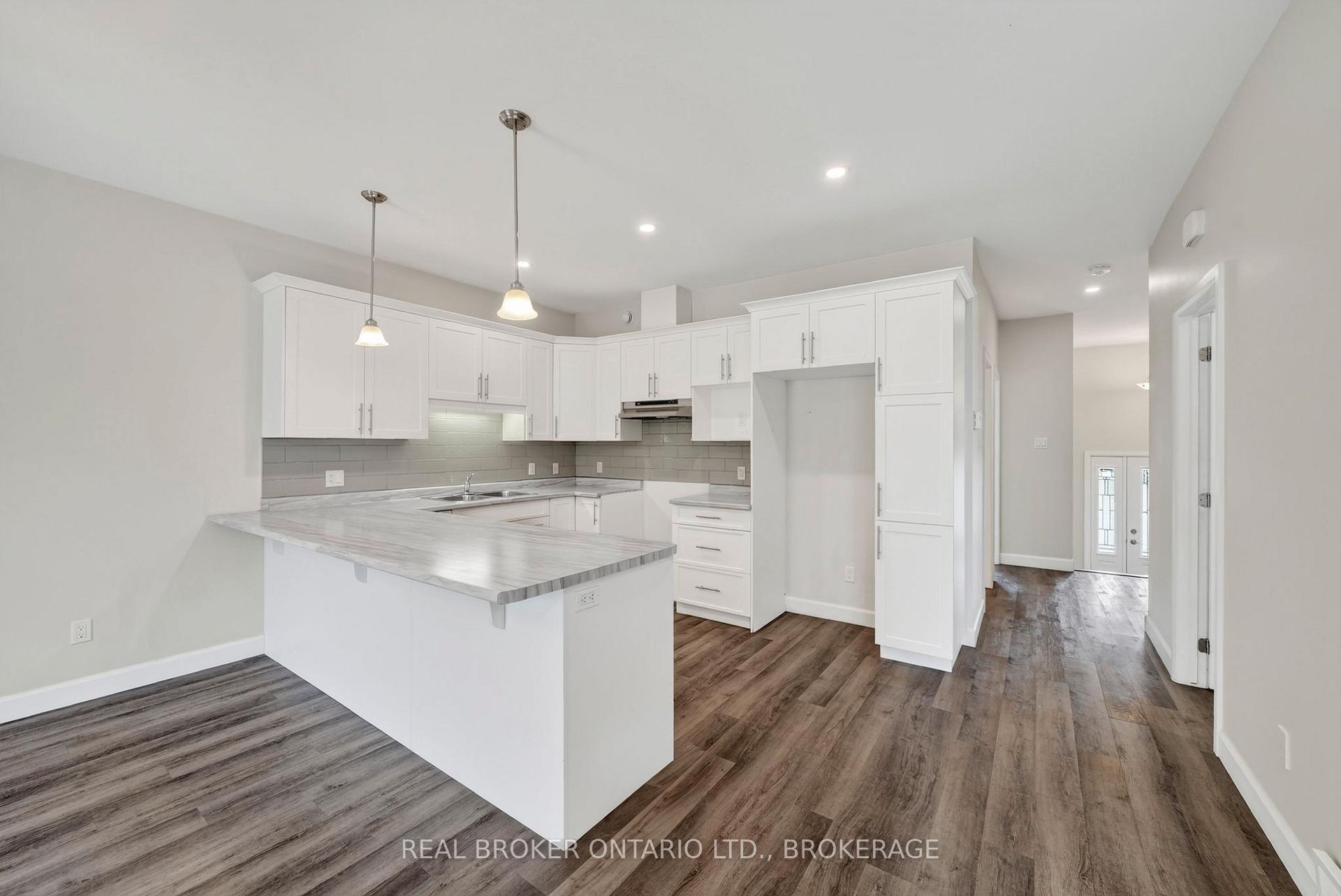 Photo 13 of 250 Lourdes Avenue, Cornwall, Cornwall — HOMEH