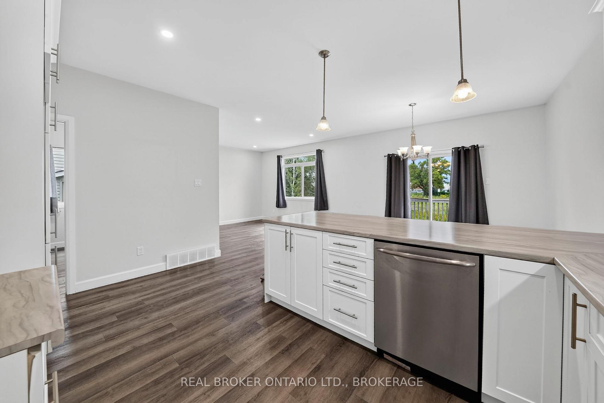 Photo 17 of 250 Lourdes Avenue, Cornwall, Cornwall — HOMEH