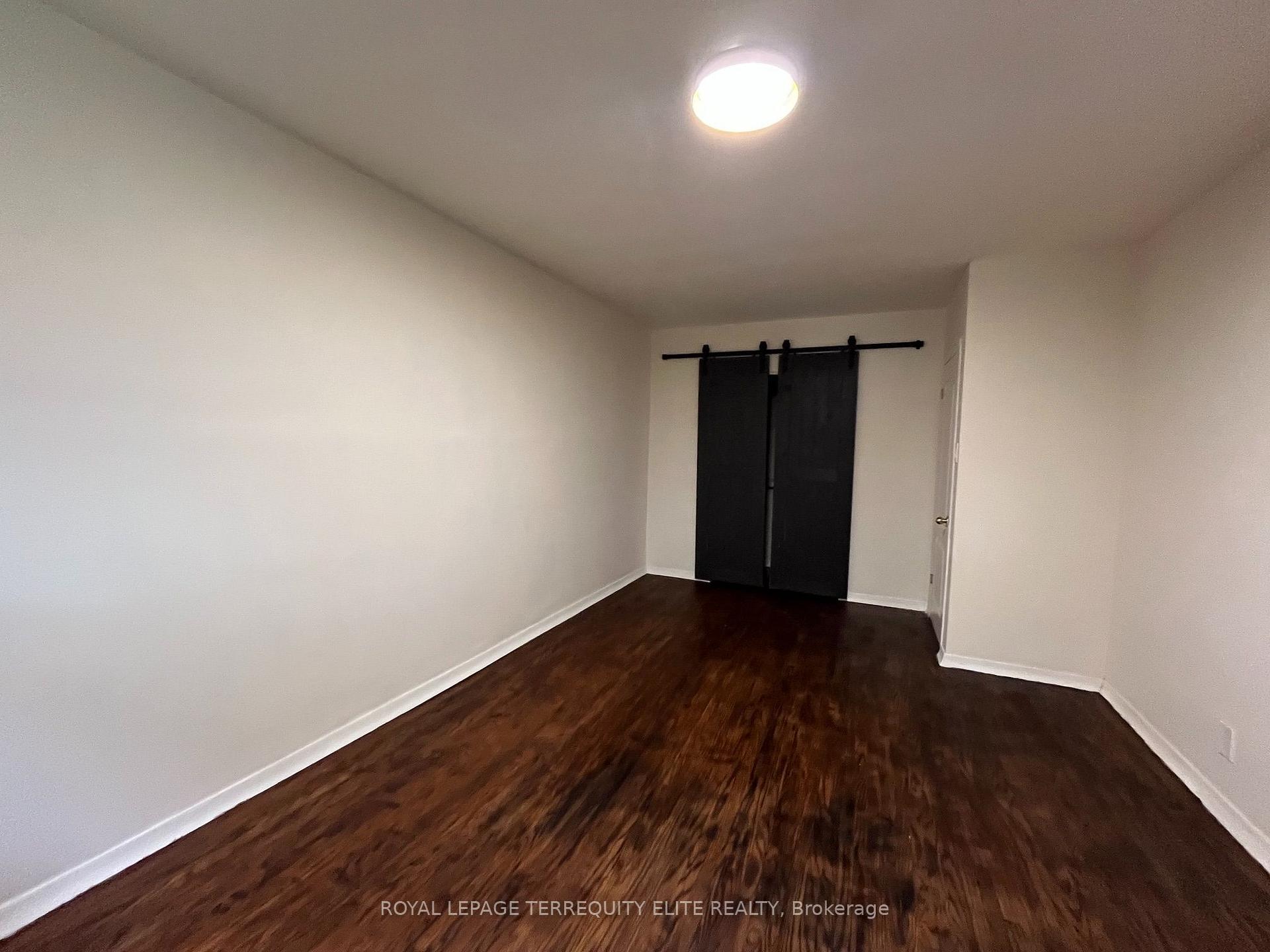 Photo 25 of Unit Main & Upper, 40 Pender Crescent, Scarborough, Tam O'Shanter-Sullivan — HOMEH