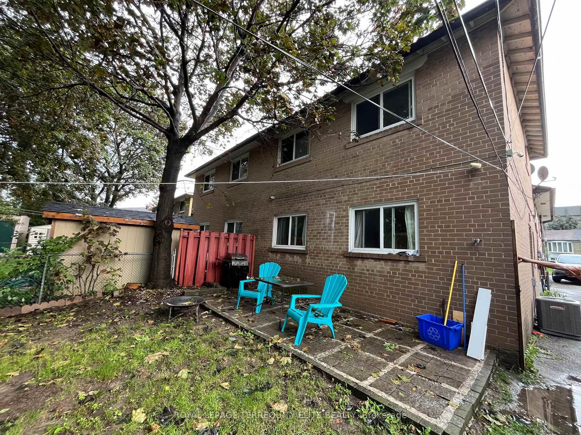 Photo 28 of Unit Main & Upper, 40 Pender Crescent, Scarborough, Tam O'Shanter-Sullivan — HOMEH