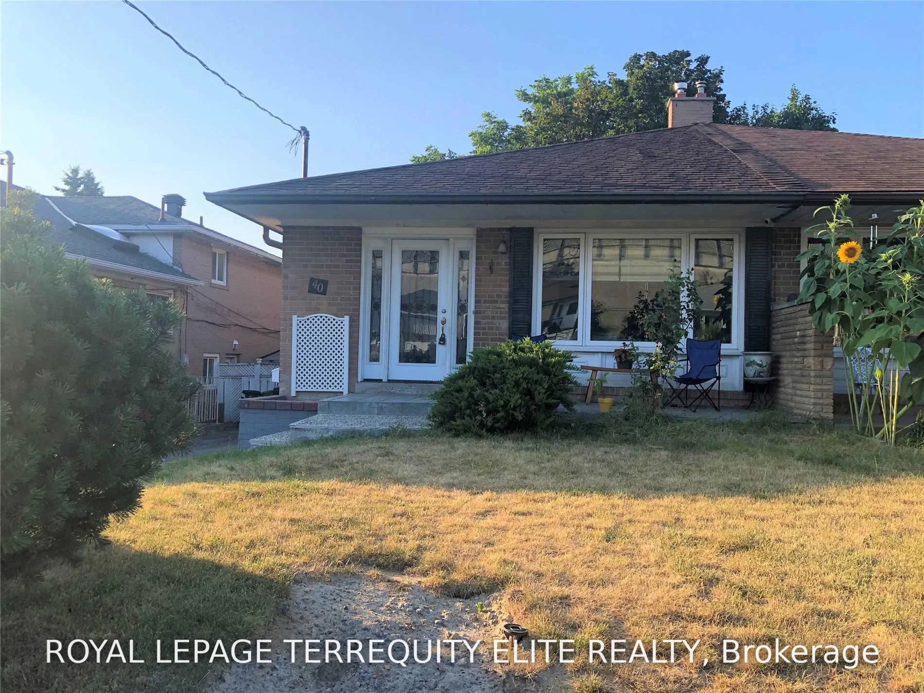 Photo 4 of Unit Main & Upper, 40 Pender Crescent, Scarborough, Tam O'Shanter-Sullivan — HOMEH