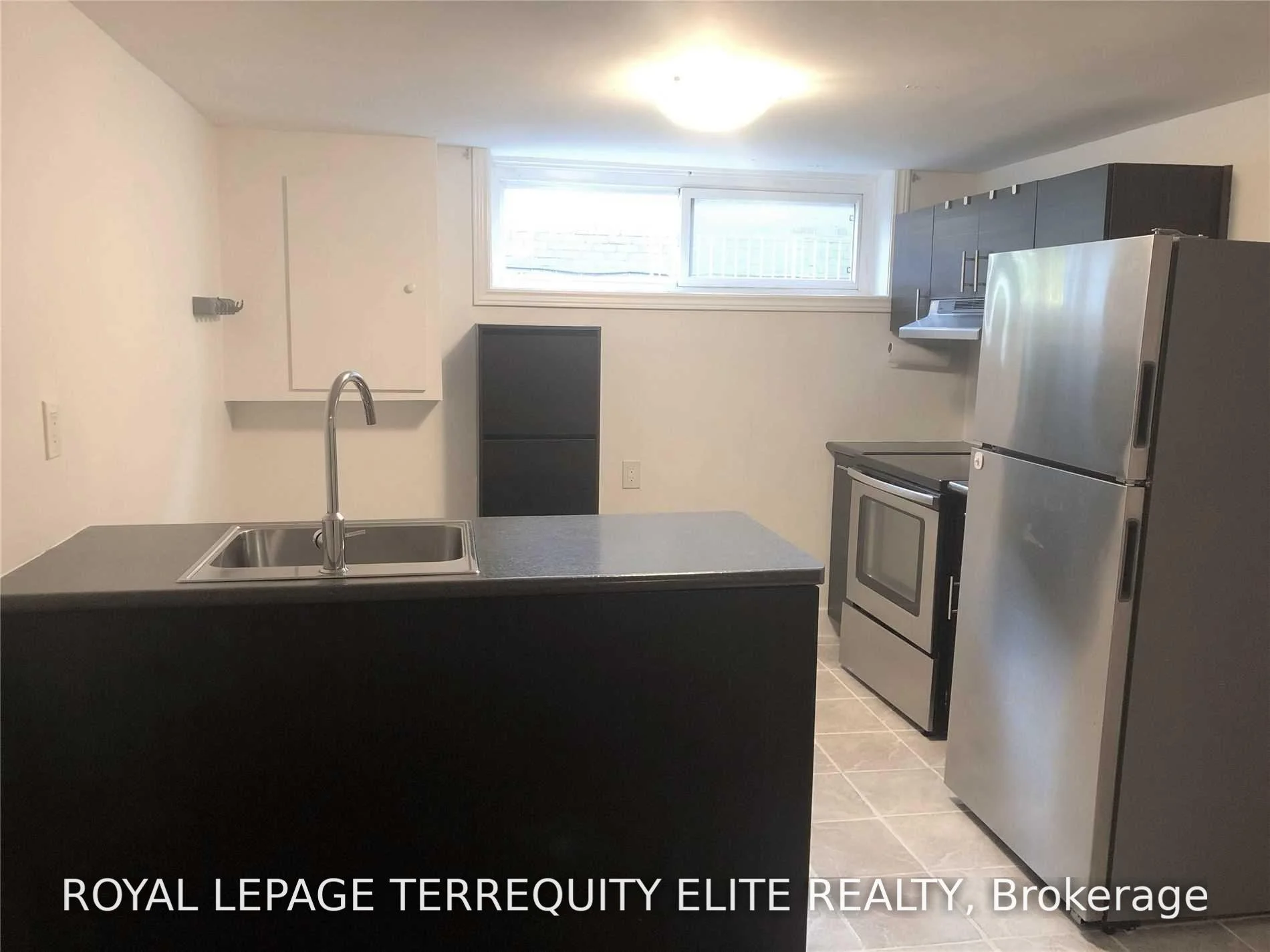 Photo 8 of Unit Main & Upper, 40 Pender Crescent, Scarborough, Tam O'Shanter-Sullivan — HOMEH
