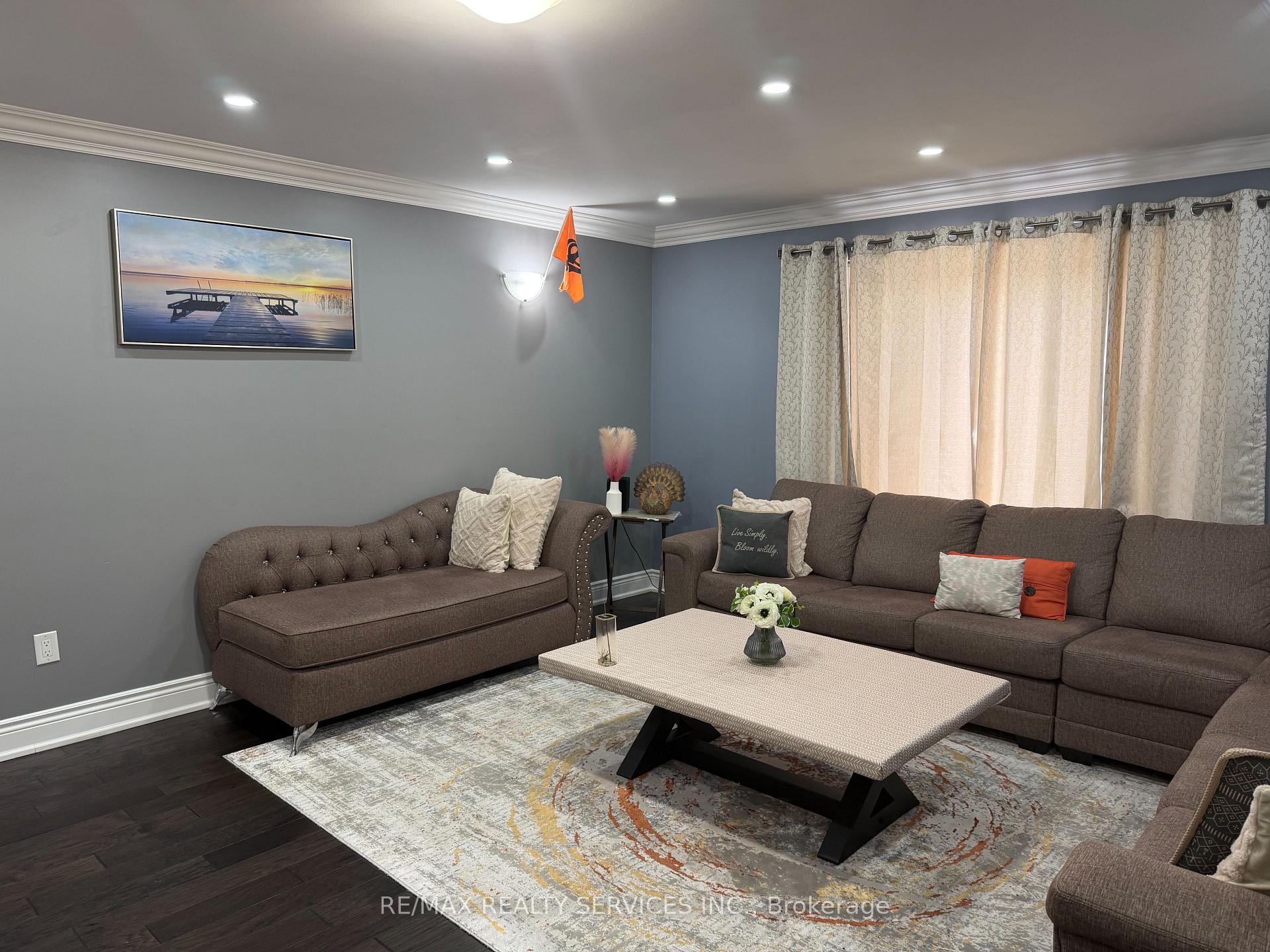 Photo 7 of 62 Trewartha Crescent, Brampton, Heart Lake West — HOMEH