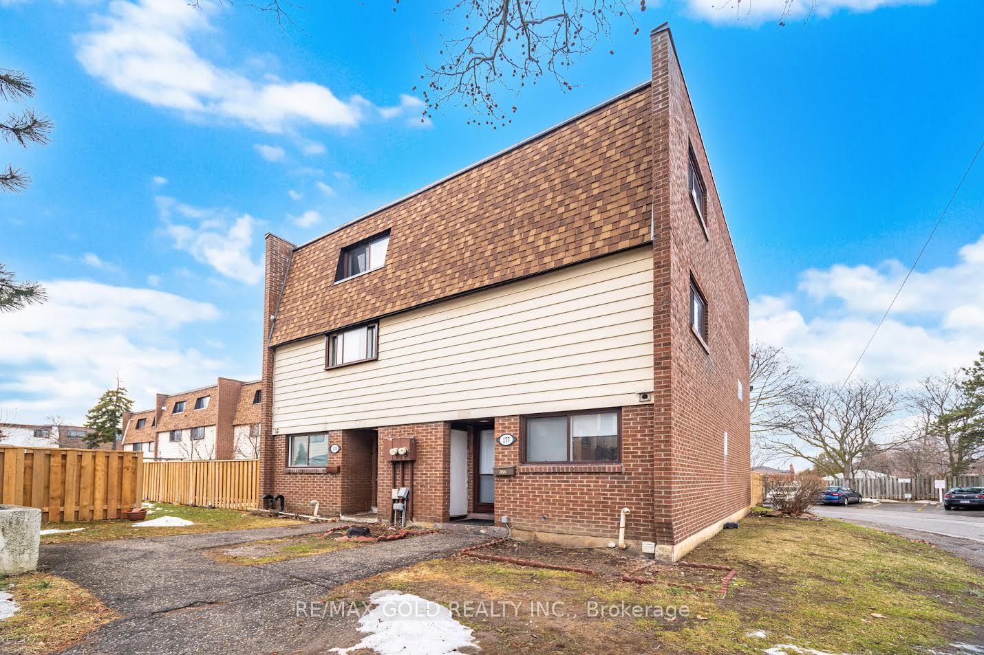 Front of Unit 178, 180 Mississauga Valley Boulevard