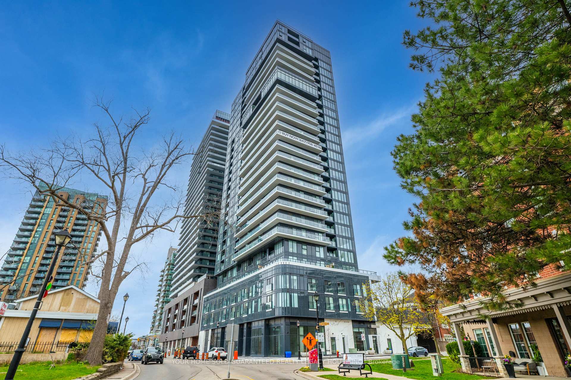 Front of Unit 1805, 370 Martha Street