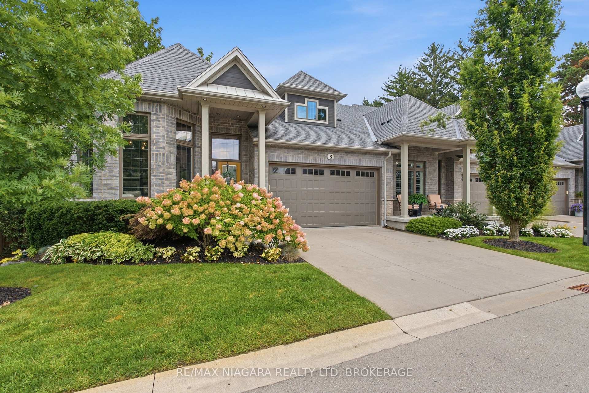 Photo 7 of Unit 8, 6 Tanner Circle, St. Catharines, Lakeshore — HOMEH