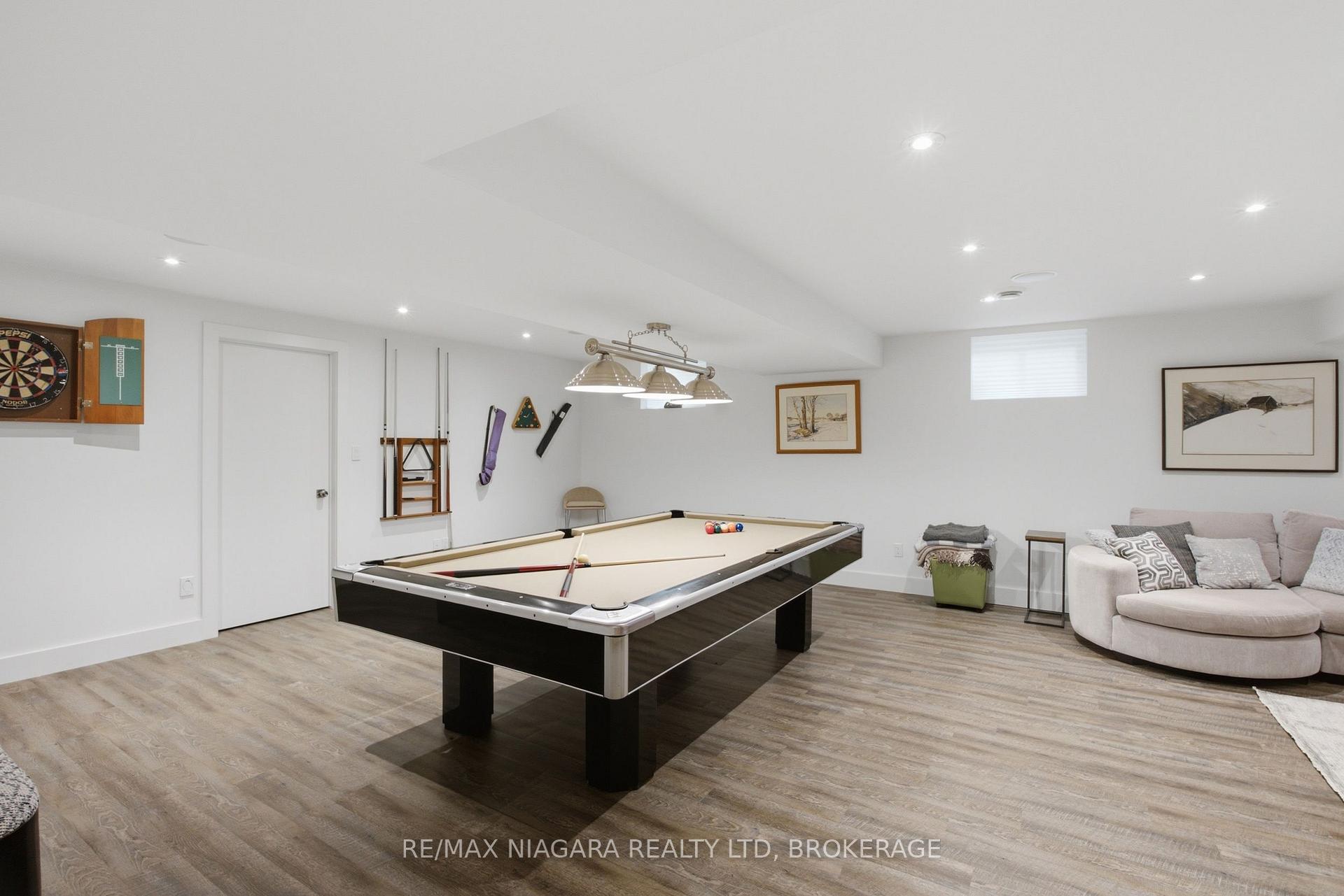 Photo 43 of Unit 8, 6 Tanner Circle, St. Catharines, Lakeshore — HOMEH