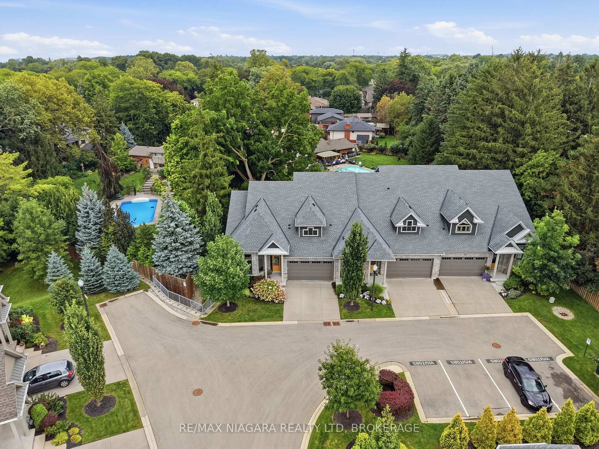 Photo 55 of Unit 8, 6 Tanner Circle, St. Catharines, Lakeshore — HOMEH