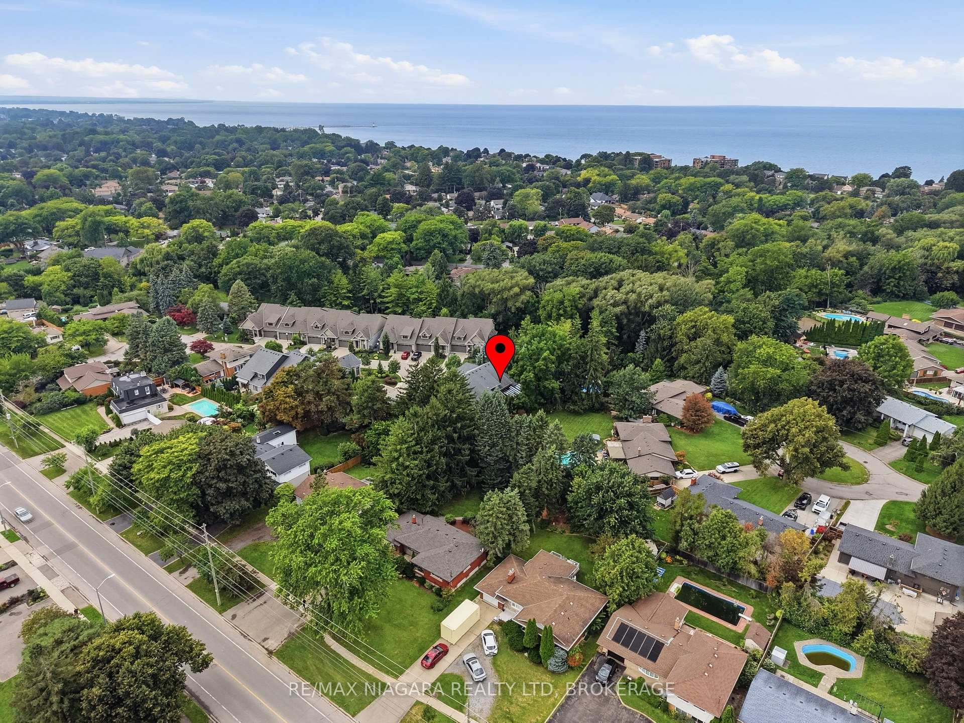 Photo 57 of Unit 8, 6 Tanner Circle, St. Catharines, Lakeshore — HOMEH