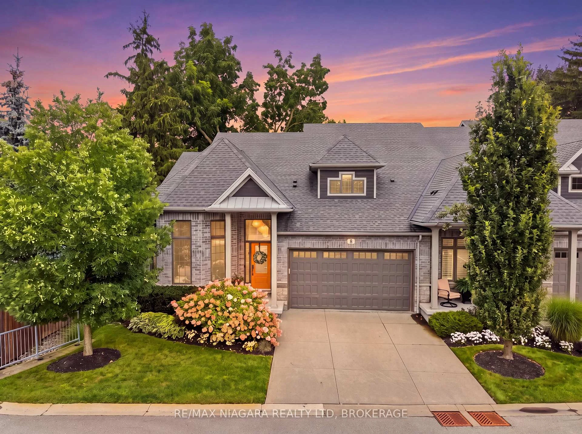 Photo 2 of Unit 8, 6 Tanner Circle, St. Catharines, Lakeshore — HOMEH