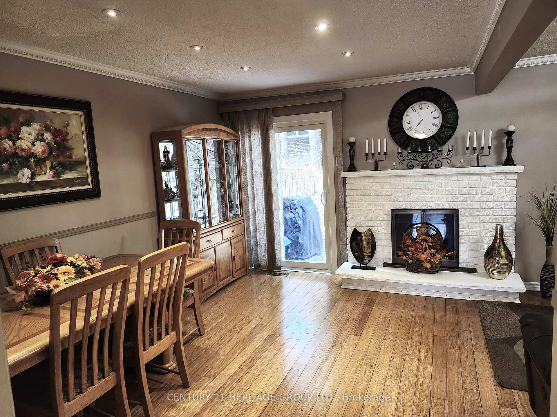 Photo 7 of 131 Black Hawk Way, North York, Westminster-Branson — HOMEH