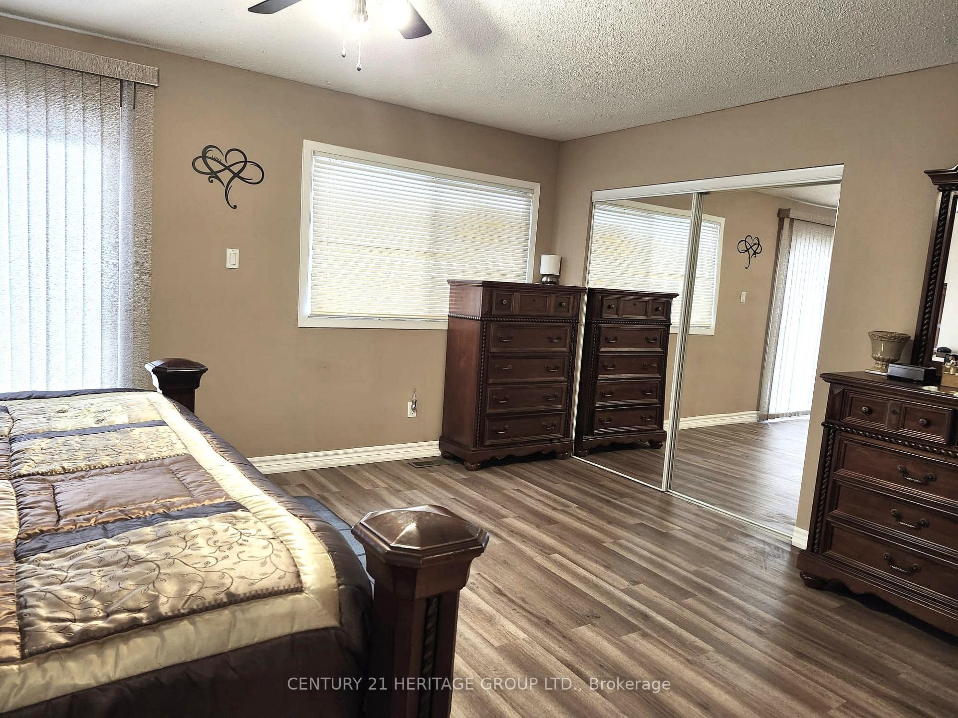 Photo 13 of 131 Black Hawk Way, North York, Westminster-Branson — HOMEH