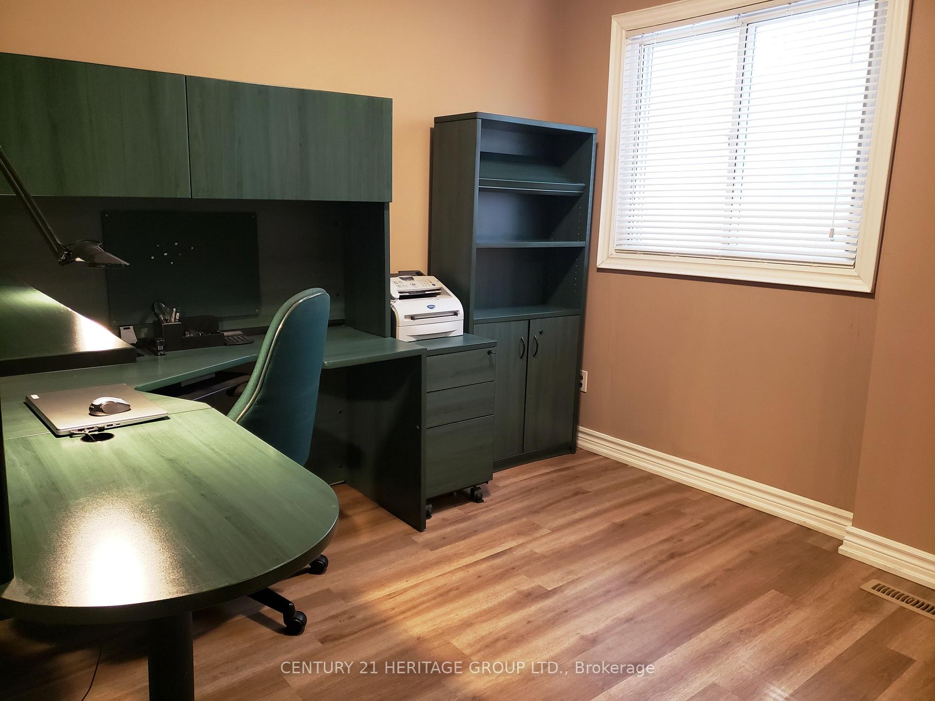 Photo 25 of 131 Black Hawk Way, North York, Westminster-Branson — HOMEH