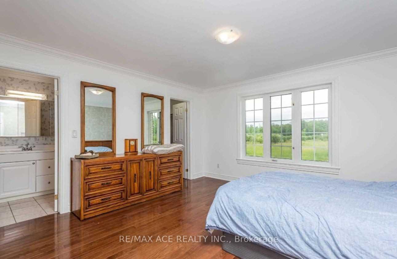 Photo 10 of 27234 Thorah Side Road, Brock, Beaverton — HOMEH