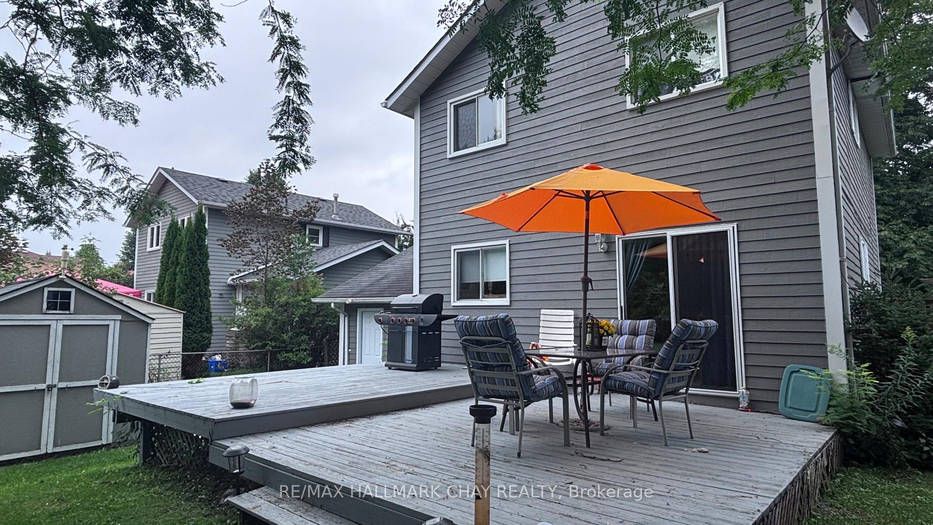 Photo 2 of 98 Elizabeth Street, Barrie, Ardagh — HOMEH