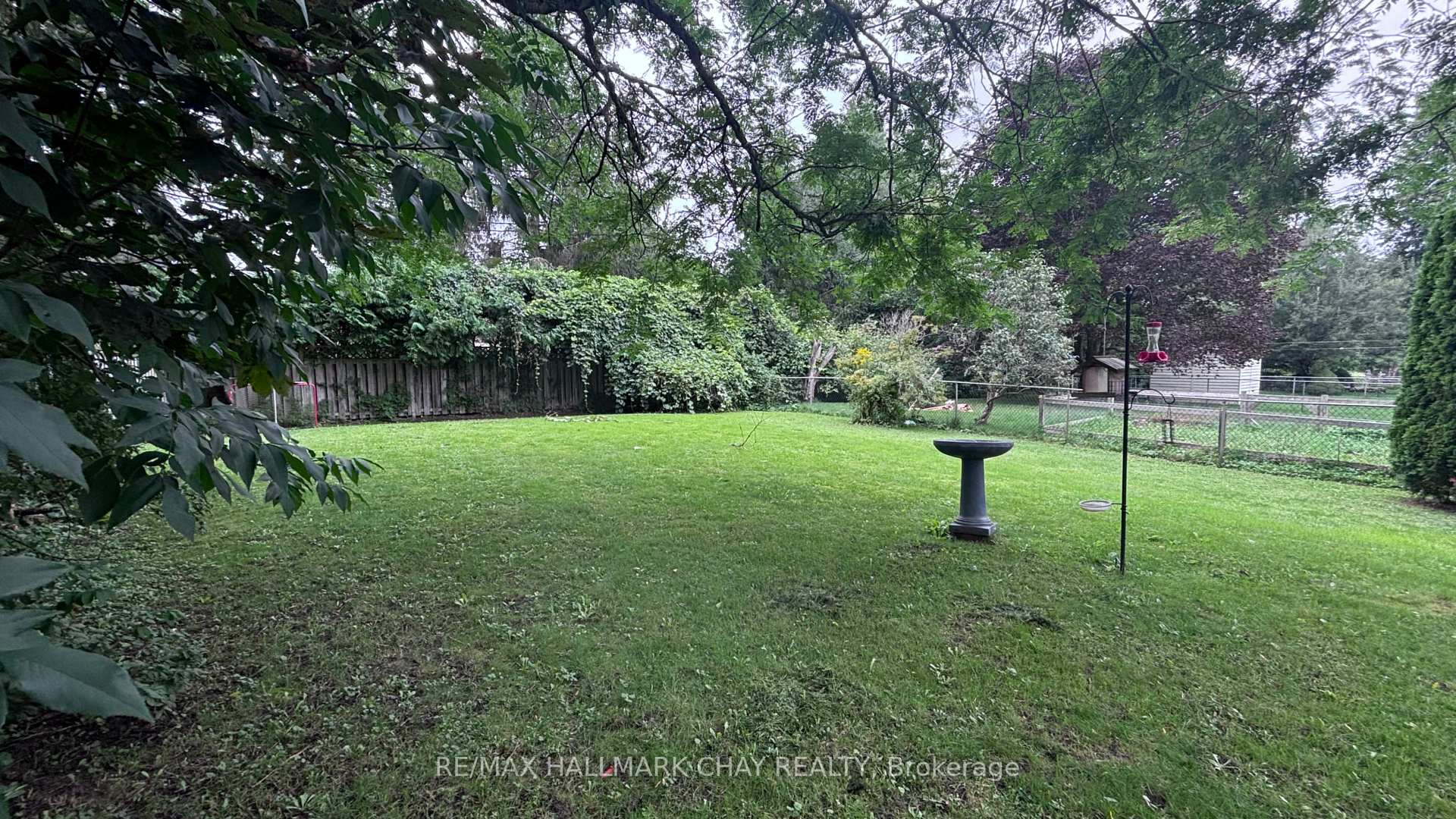 Photo 3 of 98 Elizabeth Street, Barrie, Ardagh — HOMEH