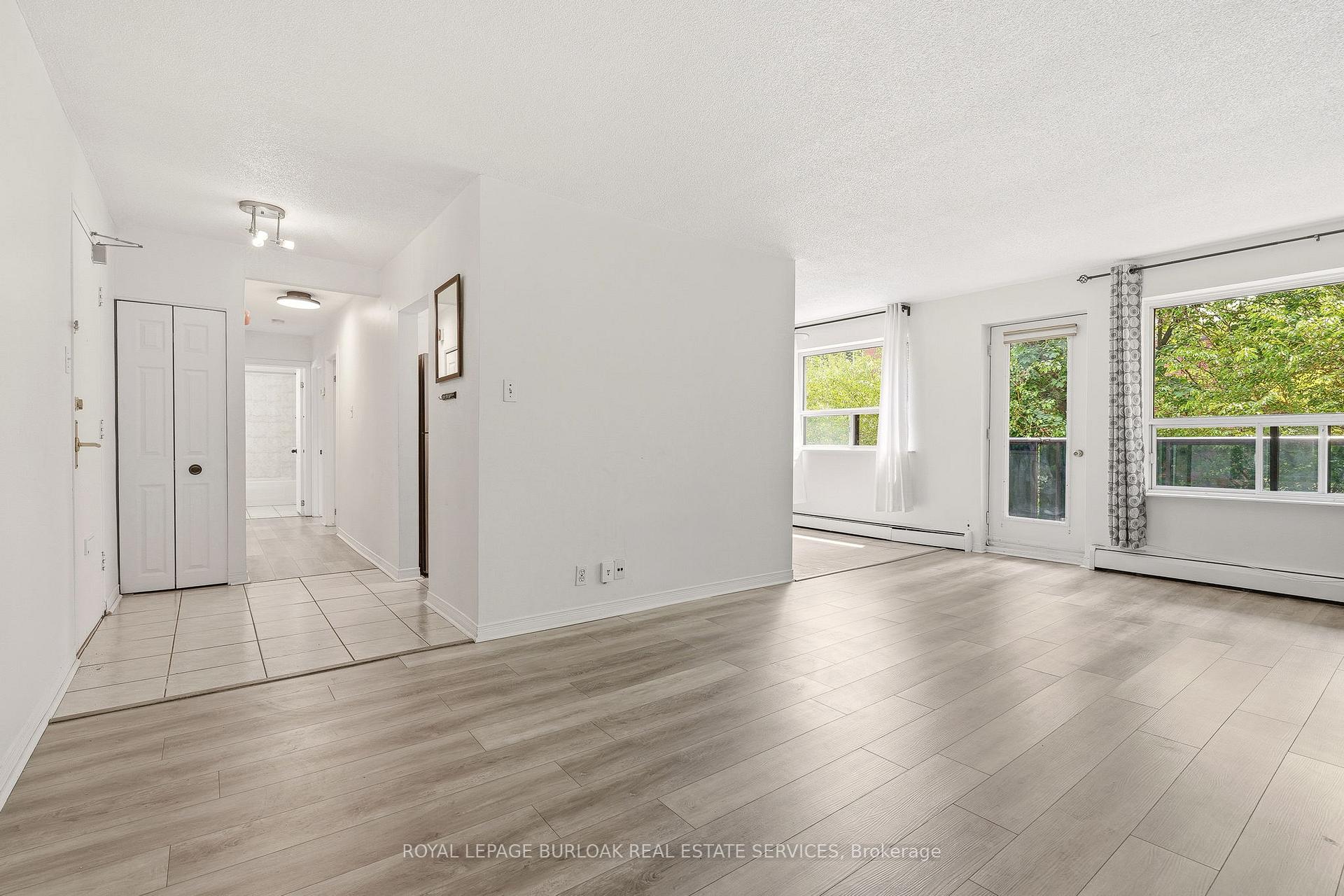 Photo 6 of Unit 201, 2411 New Street, Burlington, Brant — HOMEH