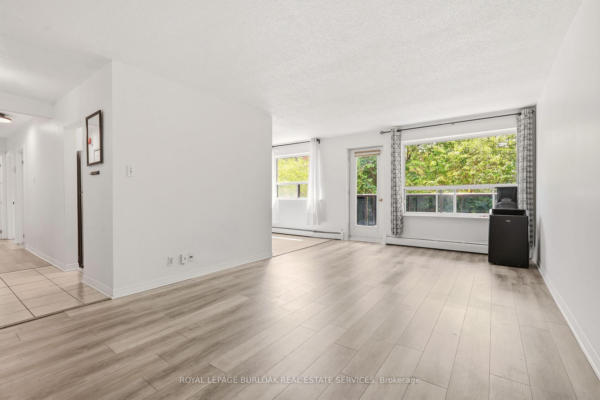 Photo 7 of Unit 201, 2411 New Street, Burlington, Brant — HOMEH