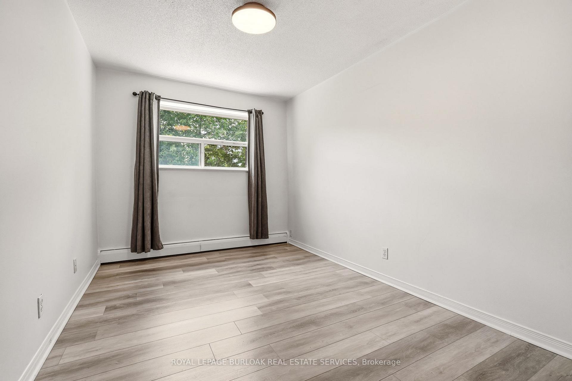Photo 20 of Unit 201, 2411 New Street, Burlington, Brant — HOMEH