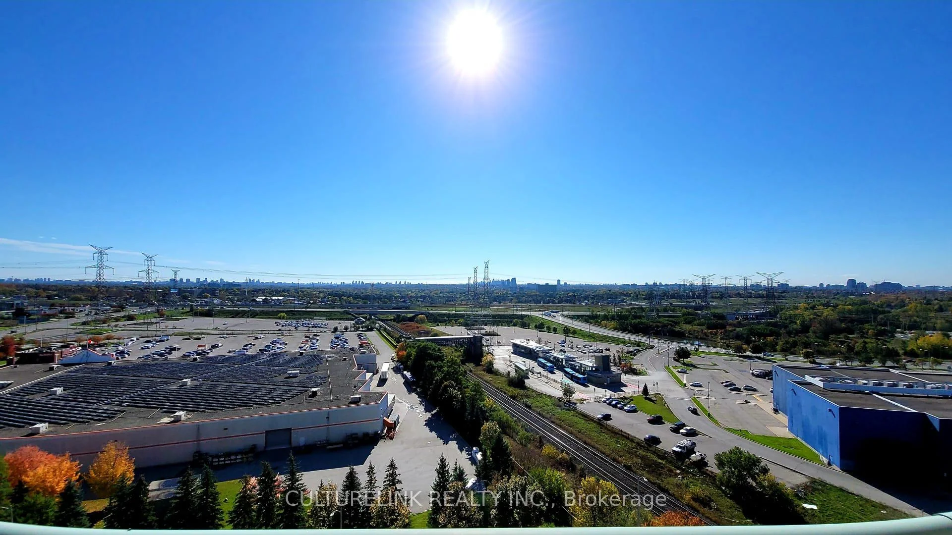 Photo 1 of Unit Ph 5, 39 Oneida Crescent, Richmond Hill, Langstaff — HOMEH