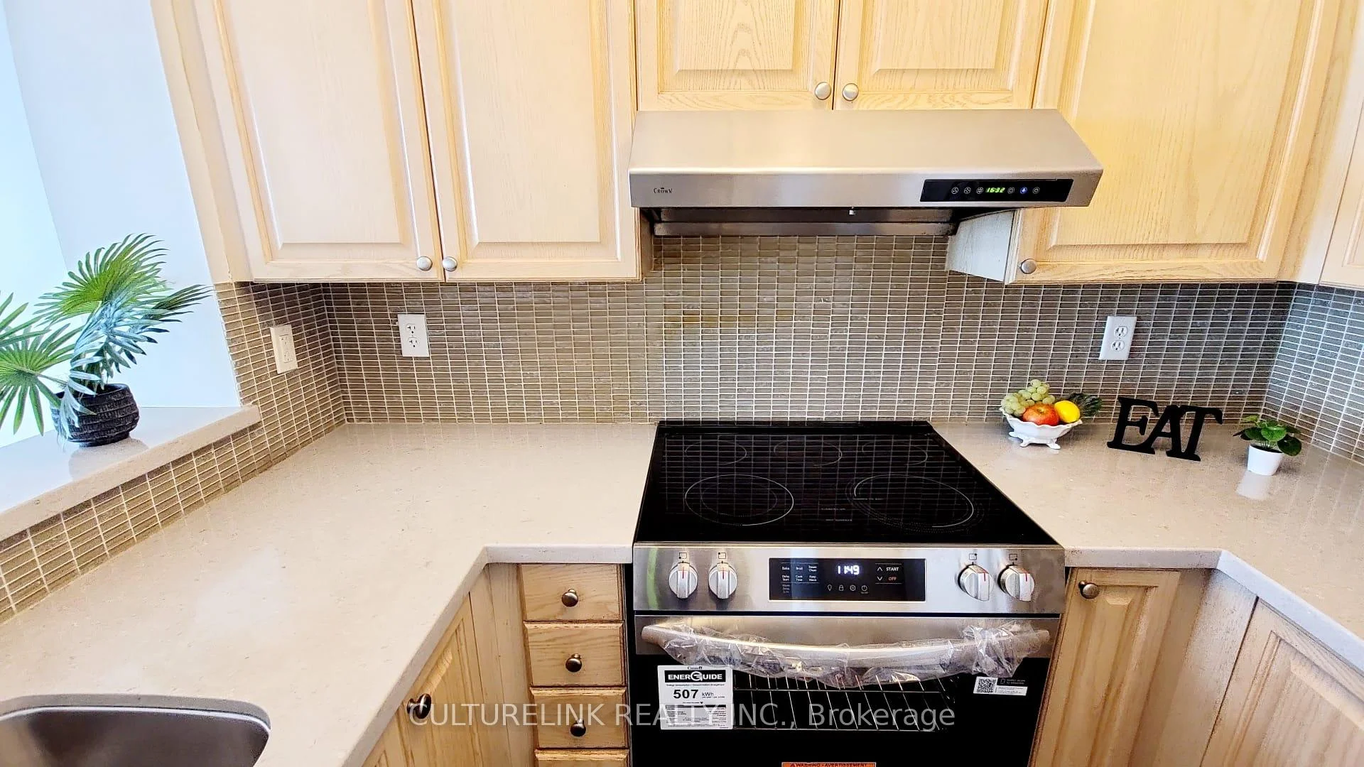 Photo 39 of Unit Ph 5, 39 Oneida Crescent, Richmond Hill, Langstaff — HOMEH