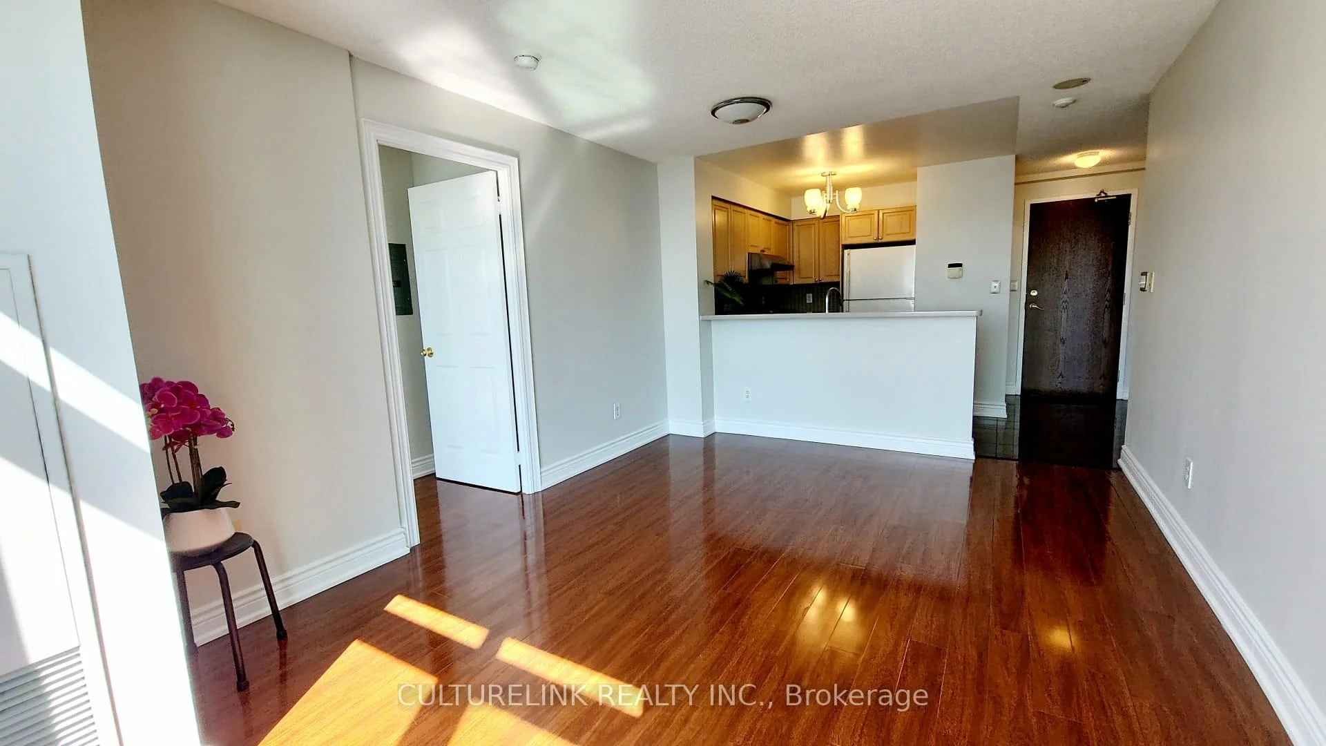 Photo 45 of Unit Ph 5, 39 Oneida Crescent, Richmond Hill, Langstaff — HOMEH