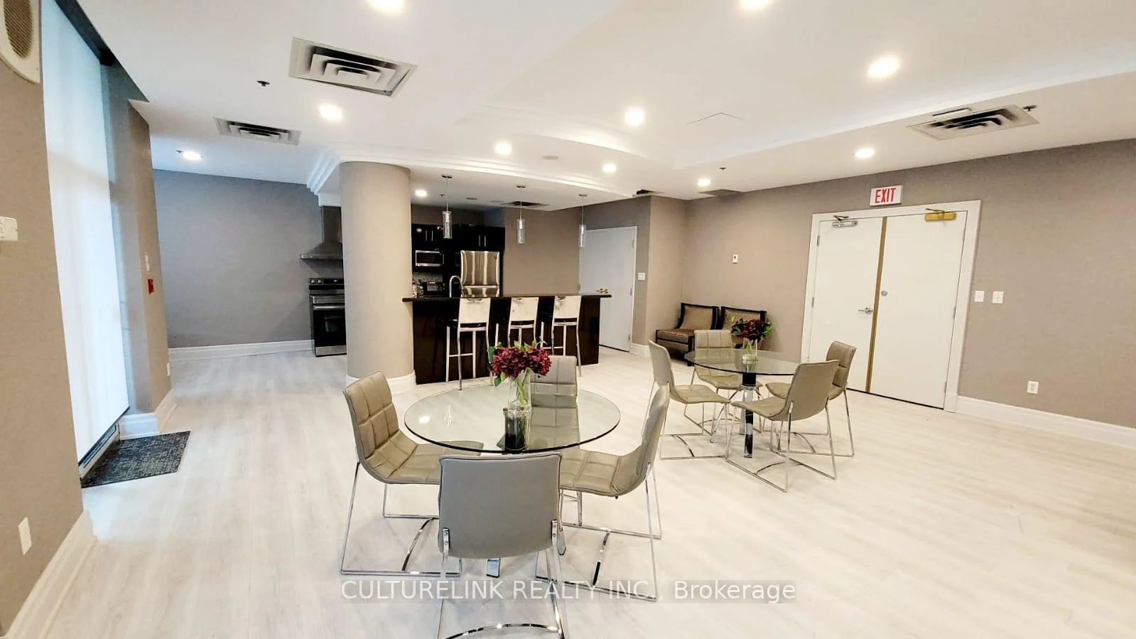 Photo 66 of Unit Ph 5, 39 Oneida Crescent, Richmond Hill, Langstaff — HOMEH