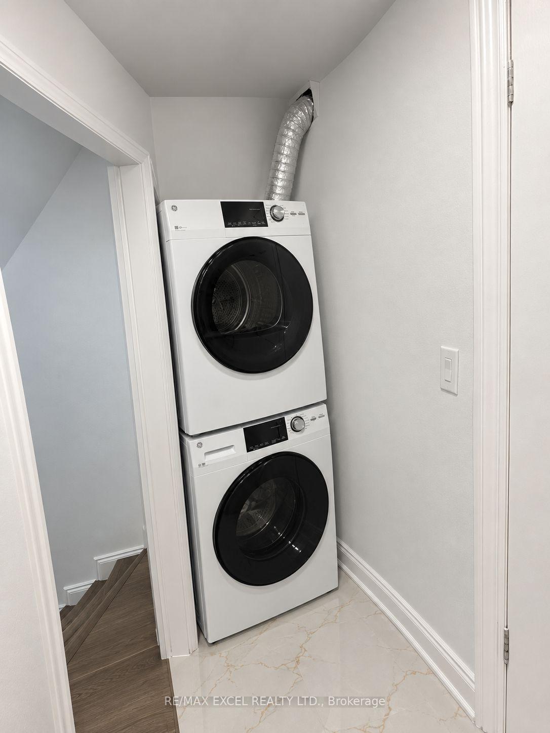 Photo 6 of Unit Bsmt, 3882 Midhurst Lane, Mississauga, Rathwood — HOMEH