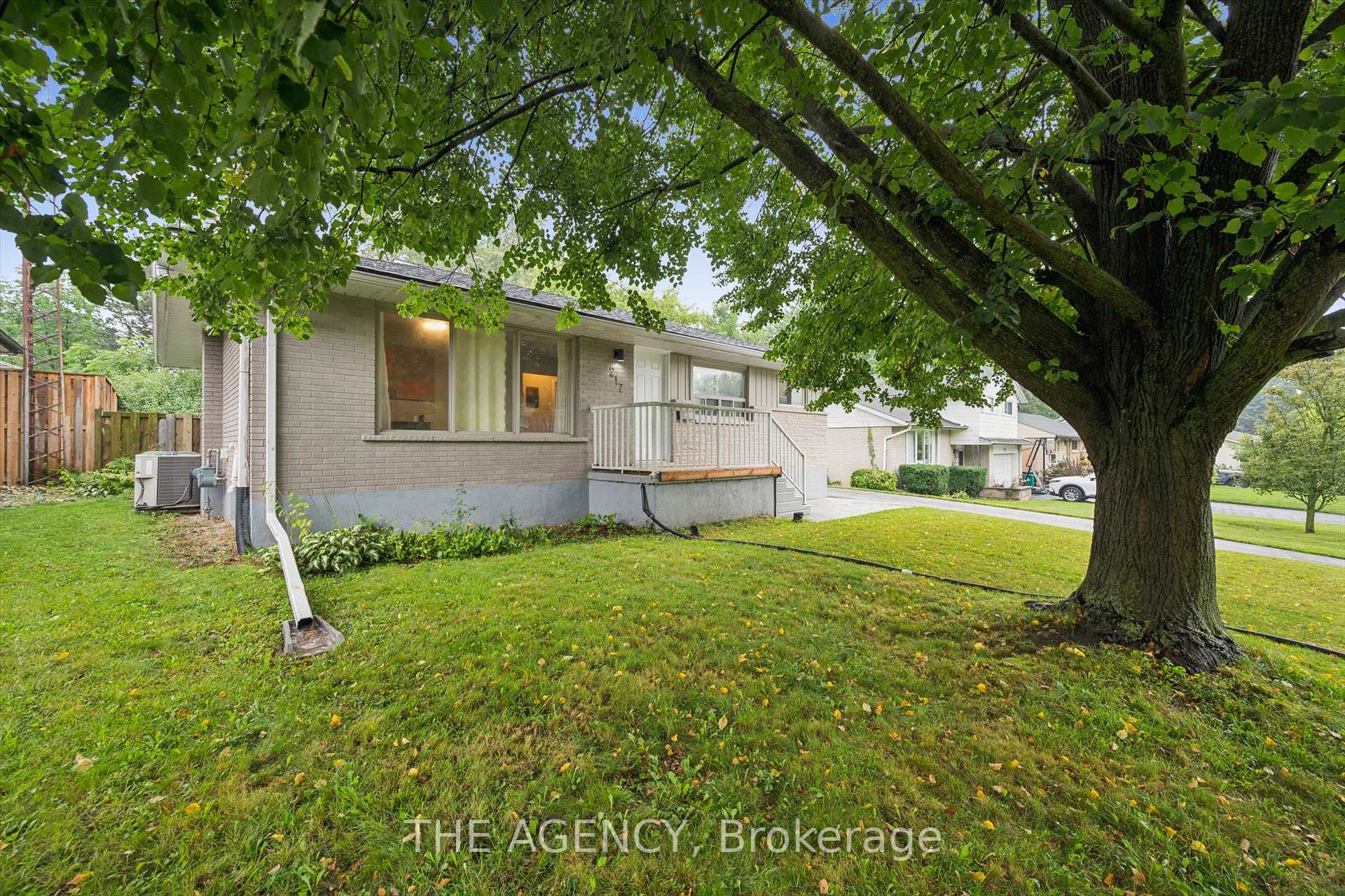 Photo 2 of 217 Mayfield Avenue, Waterloo, Lincoln Heights — HOMEH
