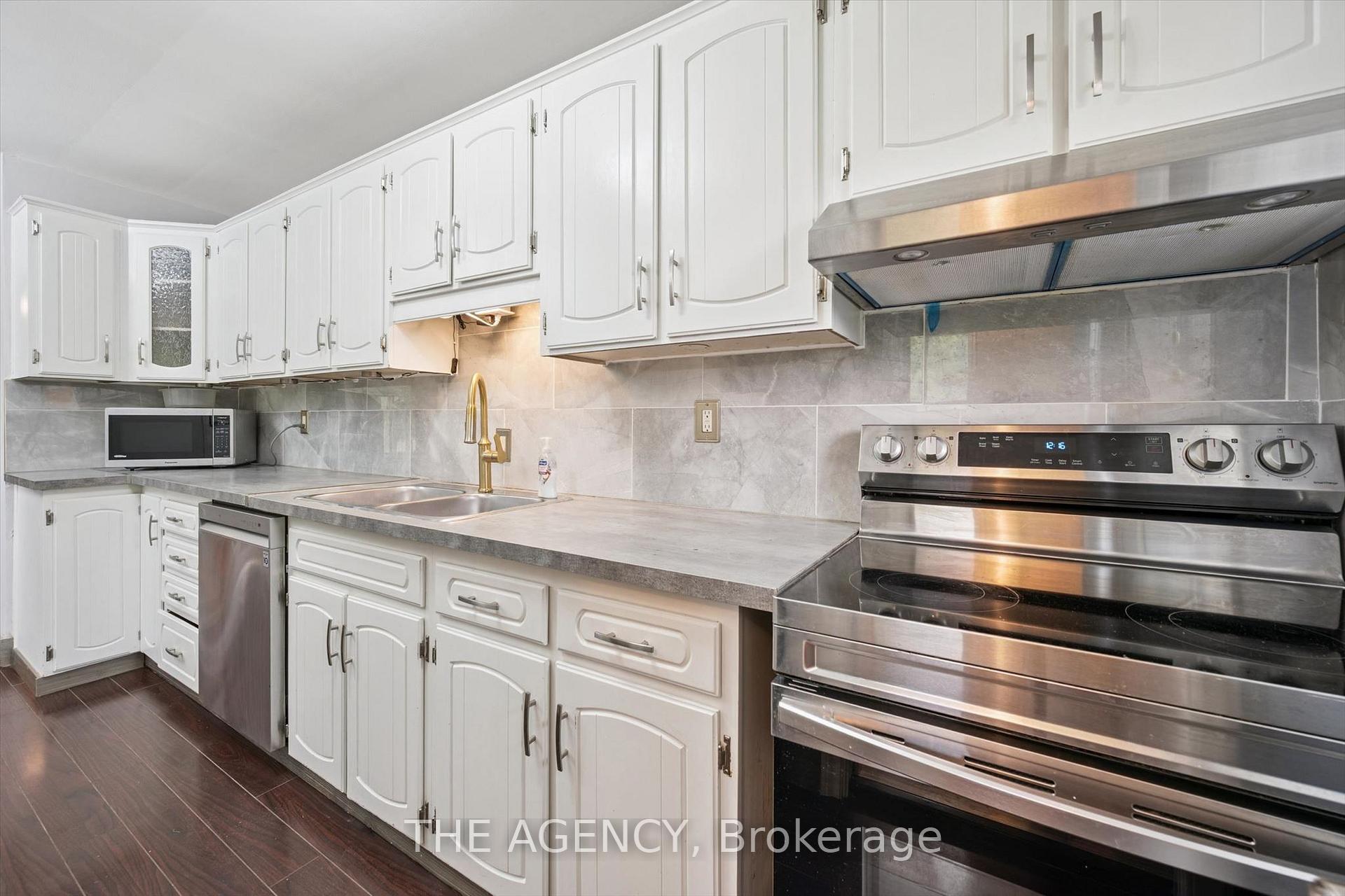 Photo 11 of 217 Mayfield Avenue, Waterloo, Lincoln Heights — HOMEH