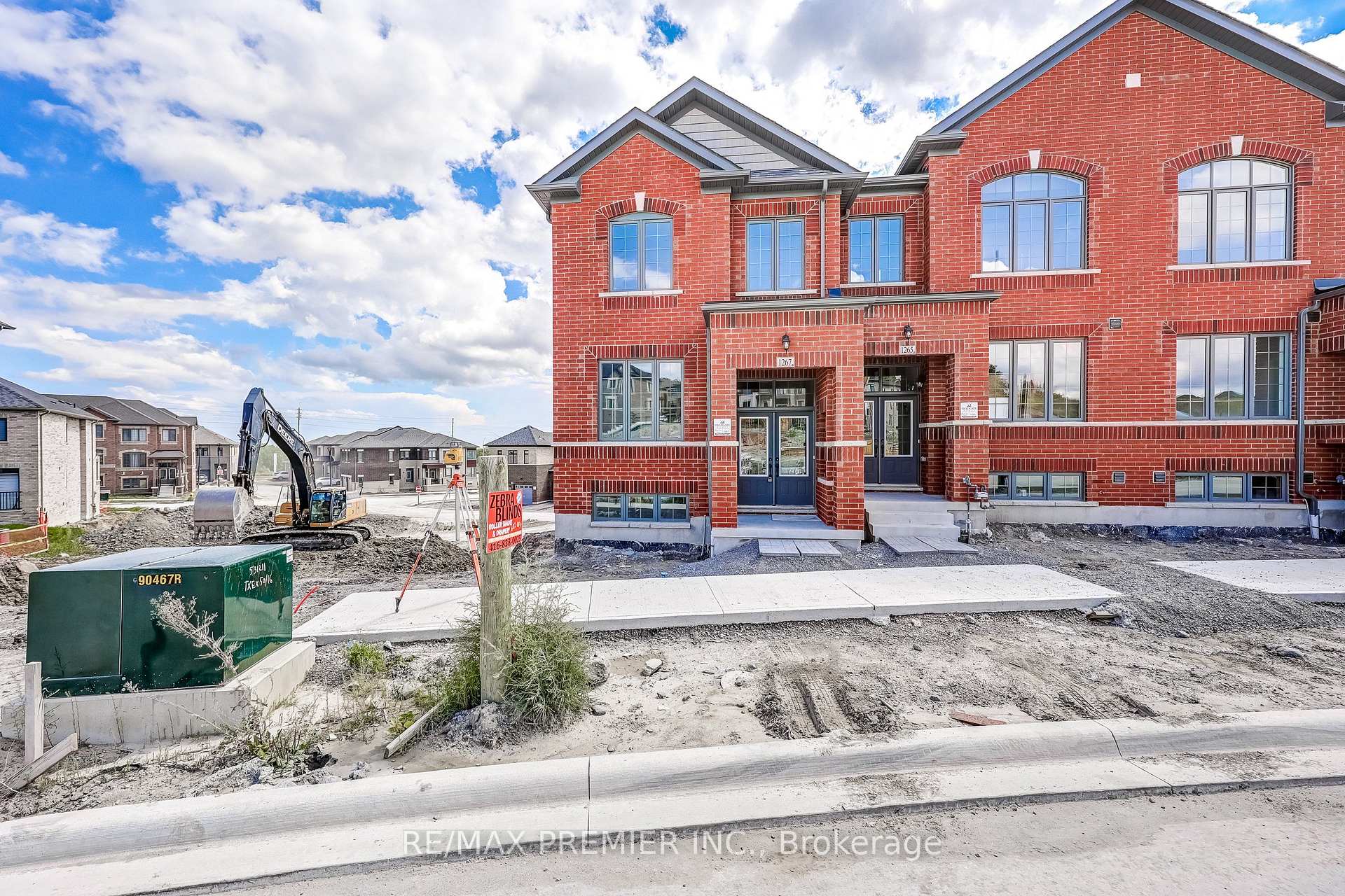 Photo 2 of 1267 Winding Woods Trail, Pickering, Rural Pickering — HOMEH