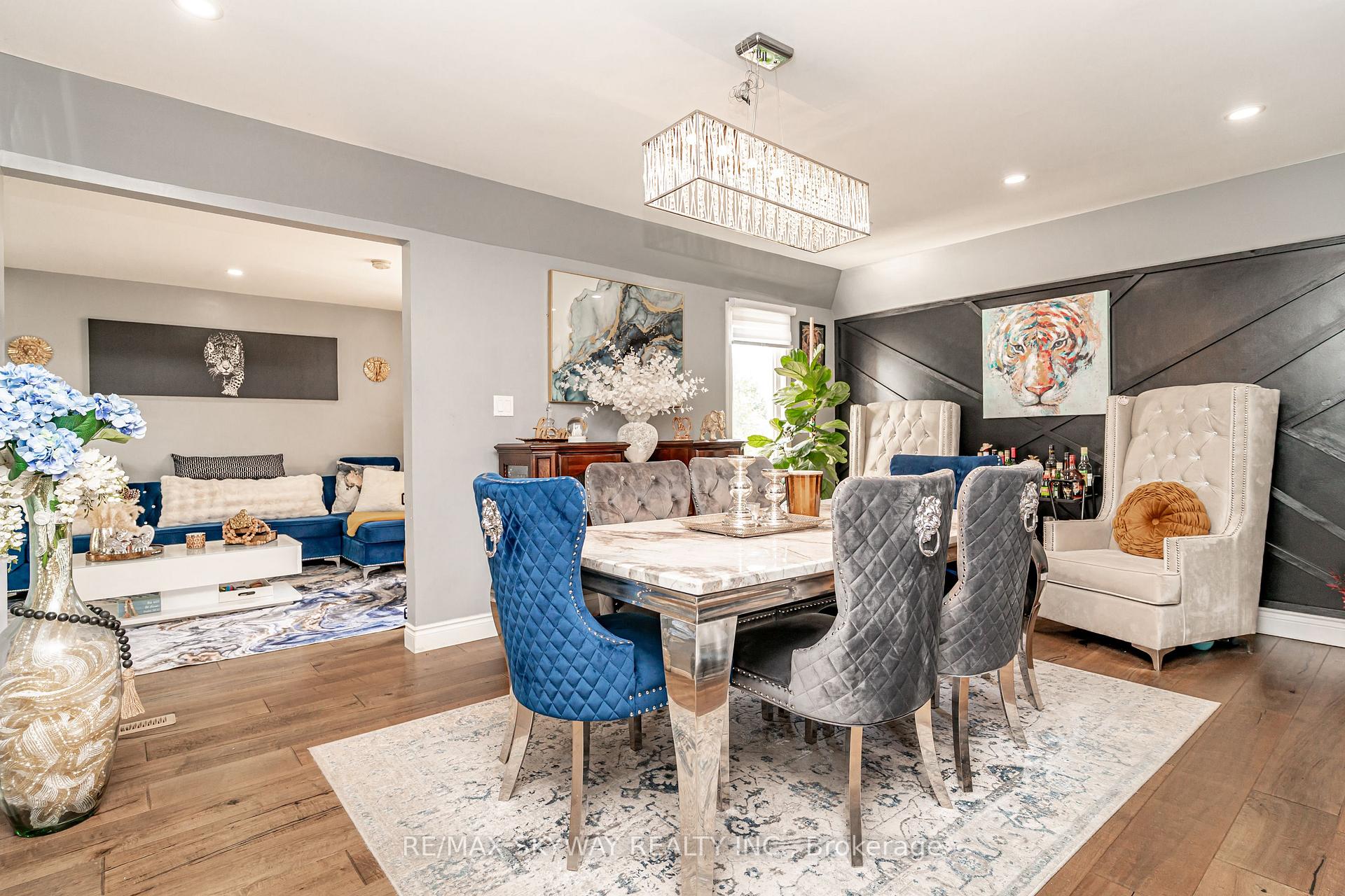 Photo 11 of 52 Charters Road, Brampton, Brampton North — HOMEH
